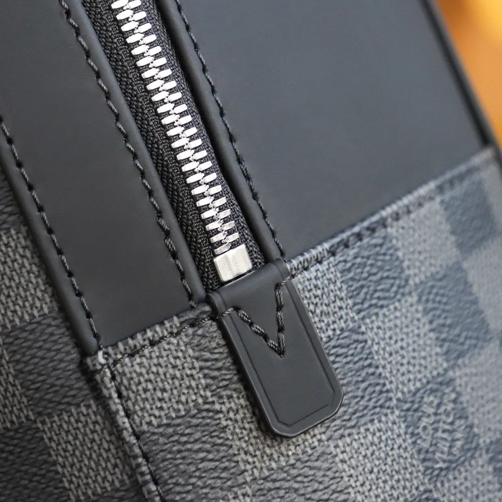P¥960👉nfc dynamic chip version👈【Top original pure steel hardware】𝐉𝐎𝐒𝐇 Backpack n41473 French original leather🇫🇷Pure steel hardware Size: 32*40*13 ✔️HD details ✔️Restored taste!