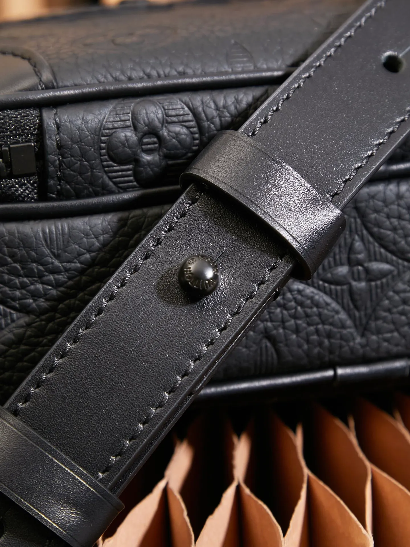 P¥760👉nfc163C01 dynamic chip version👈This Neo Alpha cross-body bag M82544 top quality inspection-free🇫🇷All steel hardware Size: 11*18.5*6.5cm [Essential details, every detail is impeccable]