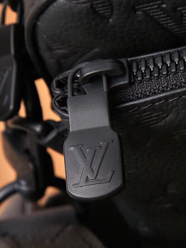 P¥1040👉nfc163C01 dynamic chip version👈【Top original order, all steel hardware】This Trio messenger bag Model: M46602 Product details: For reference