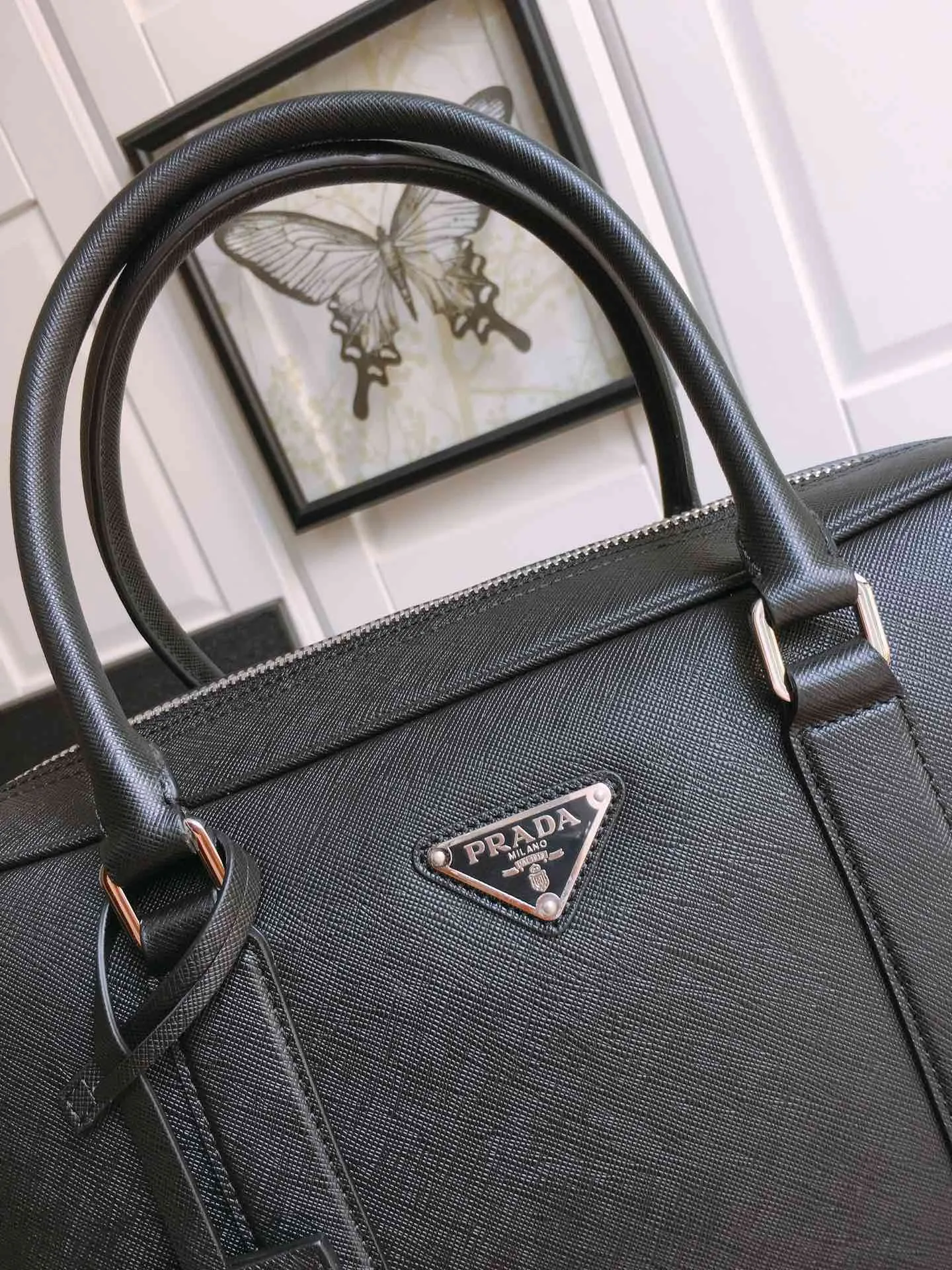 💰2000🎉Classic hot model🎉0661 has been shipped👏👏, using imported cross-grain cowhide, top-grade hardware, and imported sheepskin inside👏🏻👏🏻Classic and fashionable, a classic model that will never go out of style👍👍, length 36X height 28x bottom 9cm.👍👍👍