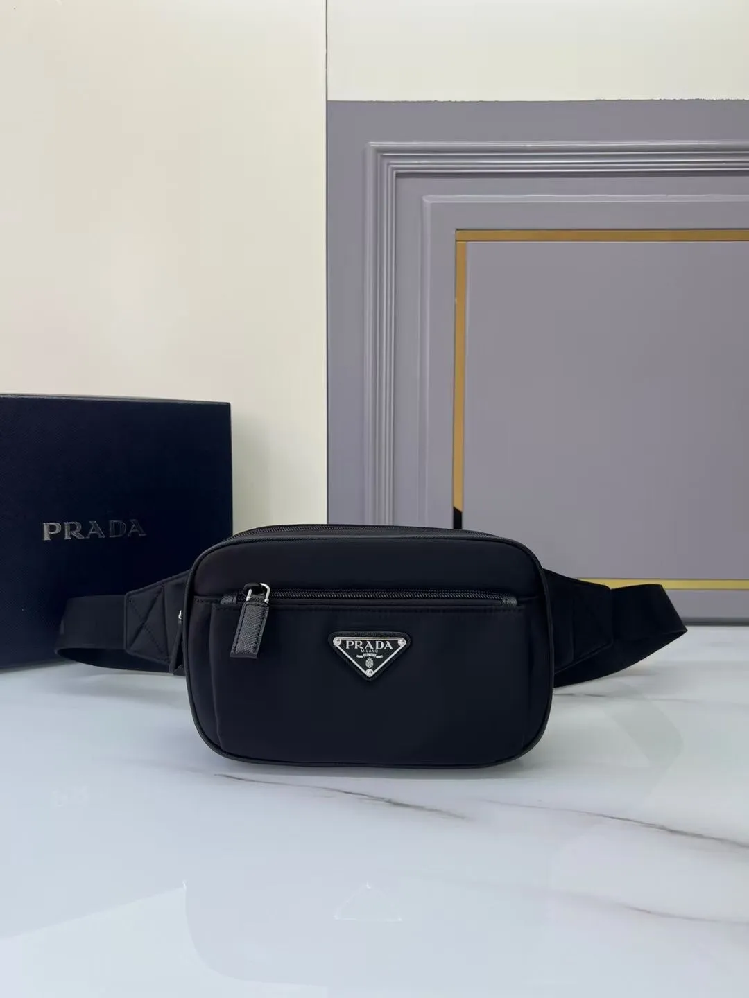Prada P440¥ black cloth with leather lightweight small chest waist bag, same style for men and women. High-end quality 208 OEM code, HZ7291977 size: 21/12.5/4.5cm
