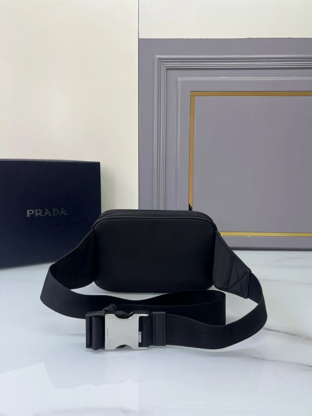 Prada P440¥ black cloth with leather lightweight small chest waist bag, same style for men and women. High-end quality 208 OEM code, HZ7291977 size: 21/12.5/4.5cm