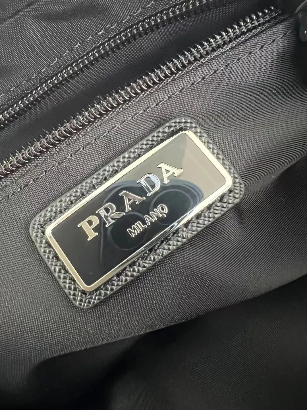 Prada P440¥ black cloth with leather lightweight small chest waist bag, same style for men and women. High-end quality 208 OEM code, HZ7291977 size: 21/12.5/4.5cm