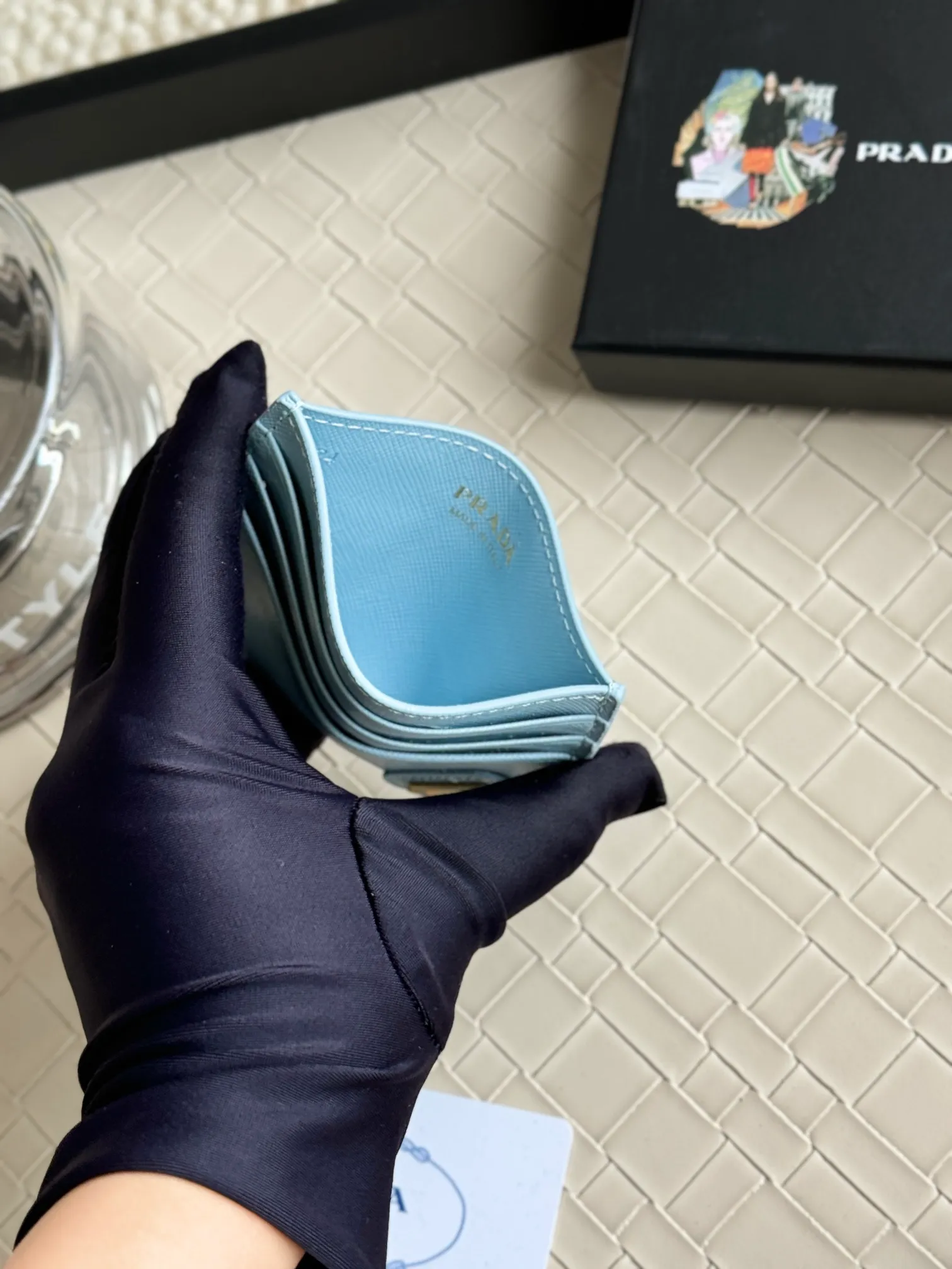 💰100prada popular card holder, unisex small card holder, black, model 1MC025, oblique triangle, made of cross-grain cowhide, 6 card slots ➕ one middle compartment, can hold multiple cards and zeros 💰, size 11.2×8.5cm, real shot, what you see is what you get
