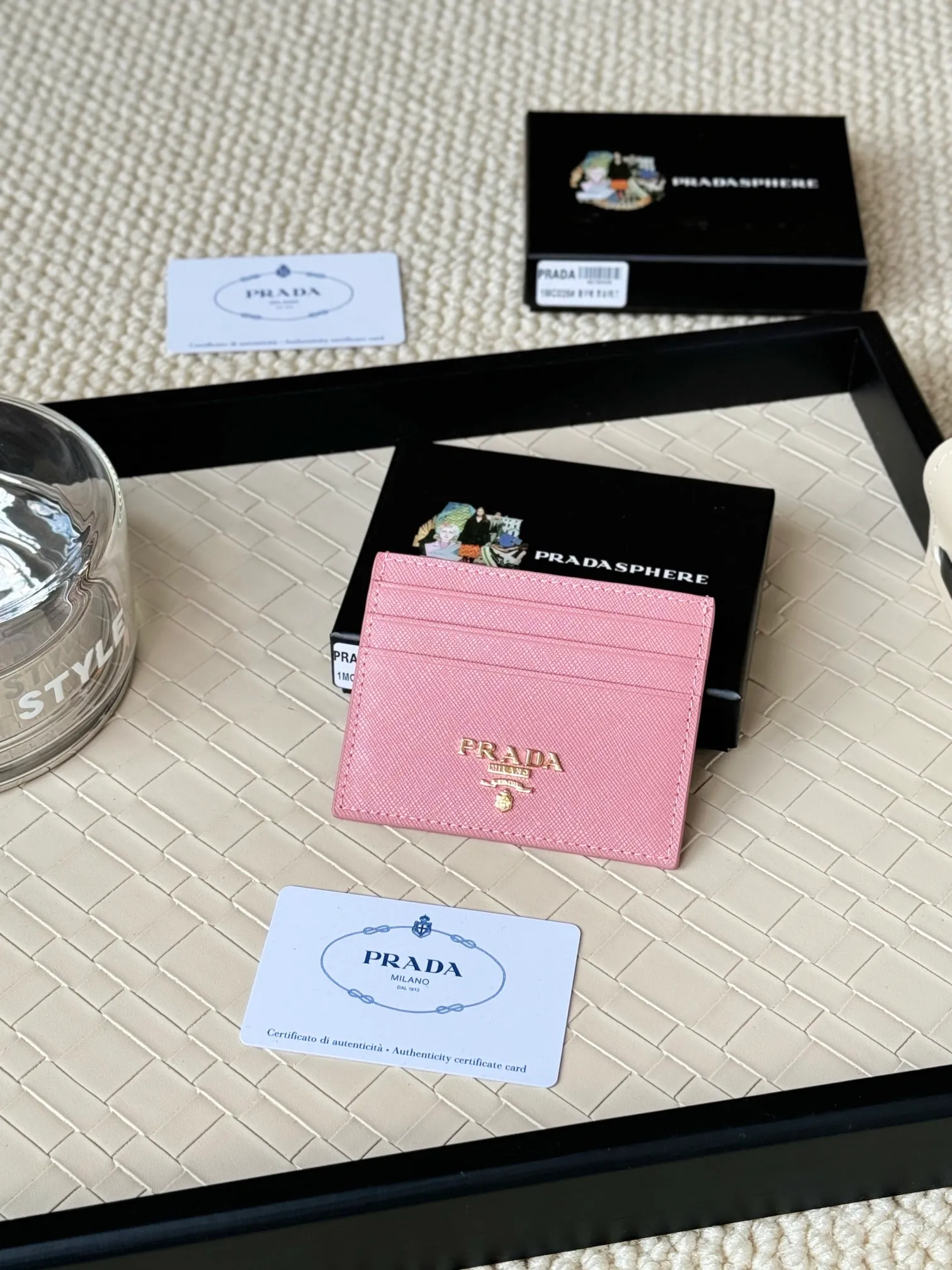 💰110prada popular card holder, unisex small card holder, black, model 1MC025, loose lettering Triangle Wheat series, nine colors, made of cross-grain cowhide, 6 card slots ➕ One middle sandwich, can place multiple cards and zeros 💰, size 11.2×8.5cm, real shot, what you see is what you get