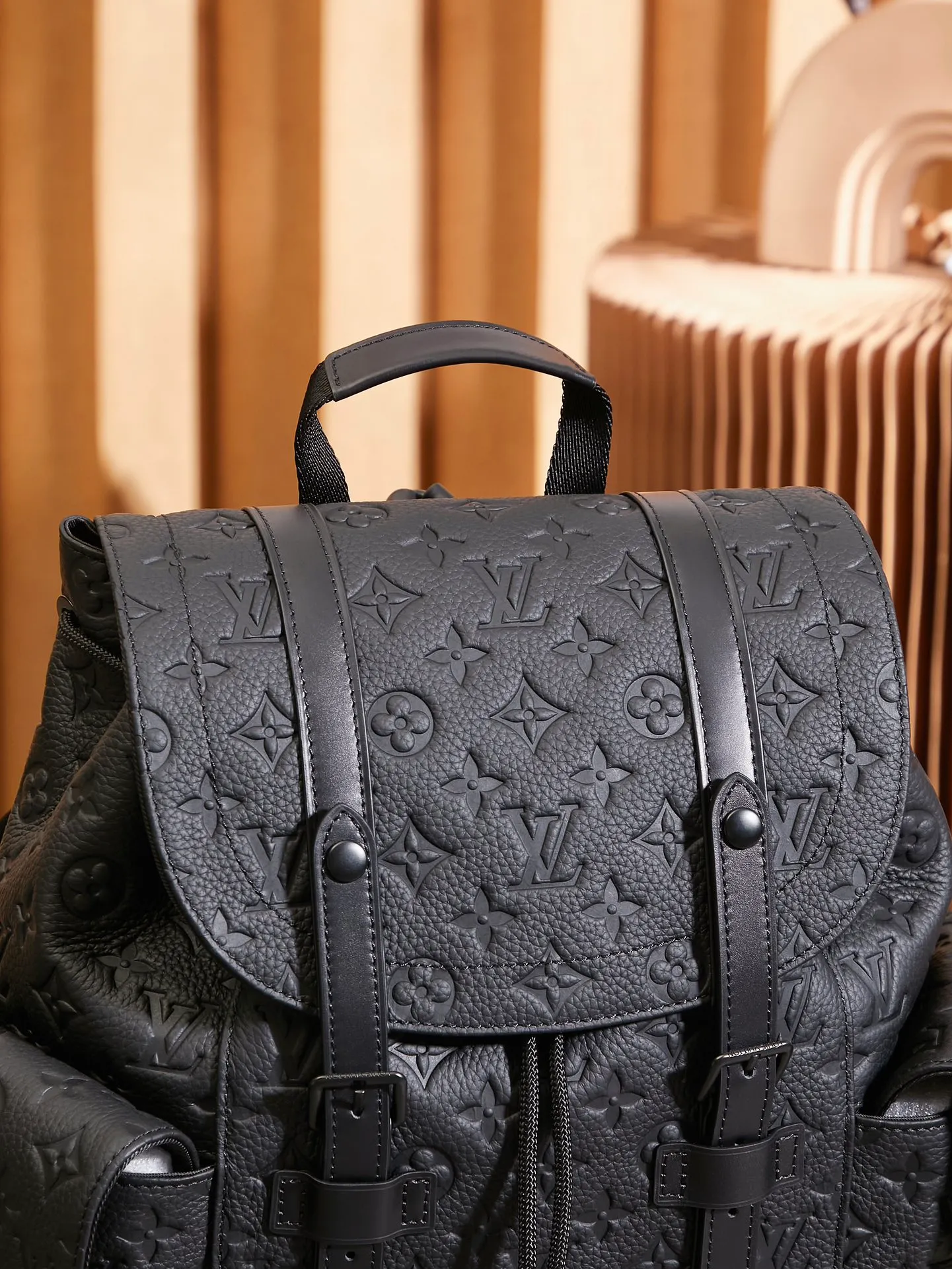 P¥1360👉nfc163C01 dynamic chip version👈This Christopher medium backpack M55699 top-level inspection-free🇫🇷All steel hardware Size: 38*44*12.5cm [Essential details, every detail is impeccable]