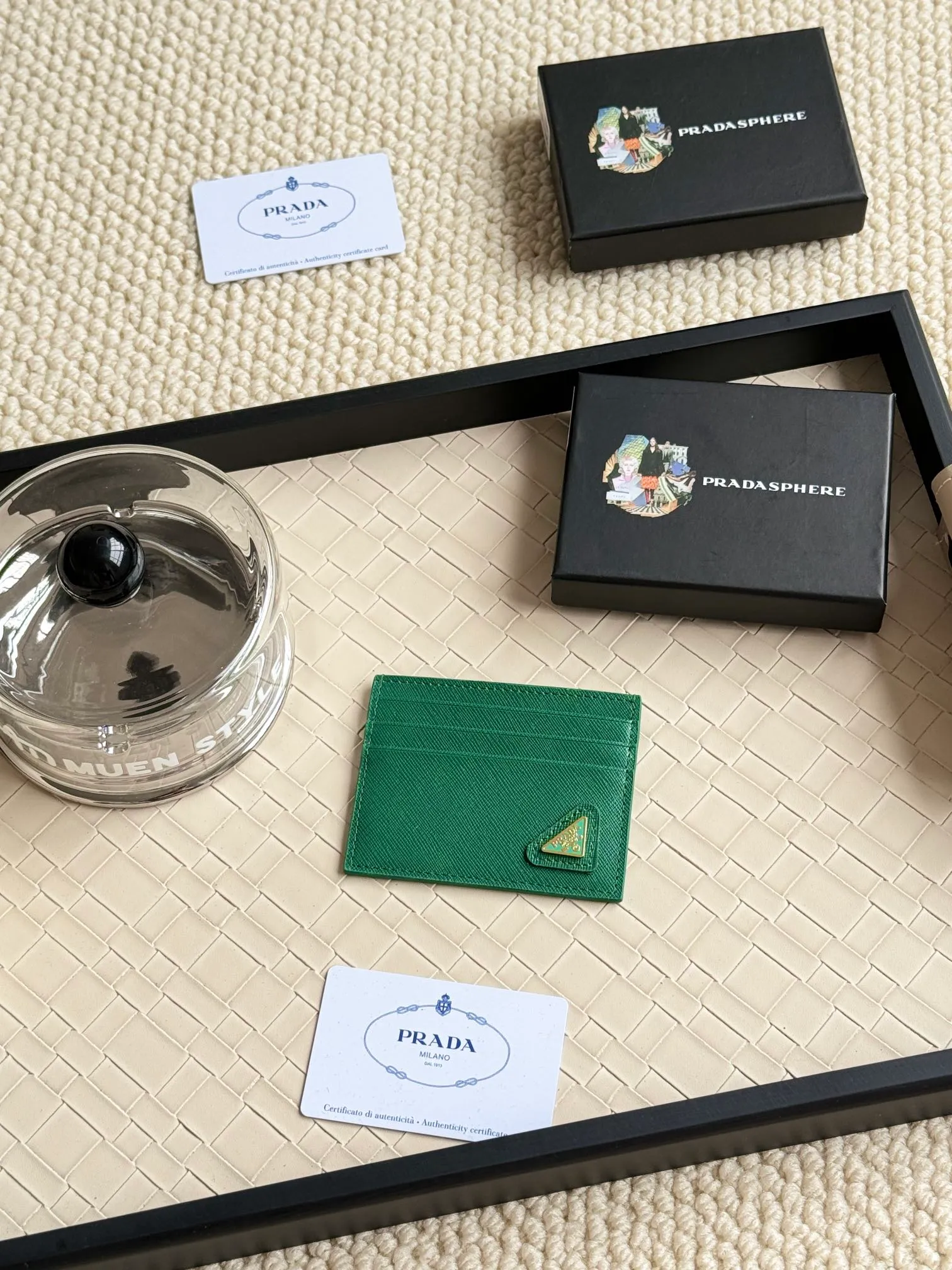 💰100prada popular card holder, unisex small card holder, black, model 1MC025, oblique triangle, made of cross-grain cowhide, 6 card slots ➕ one middle compartment, can hold multiple cards and zeros 💰, size 11.2×8.5cm, real shot, what you see is what you get