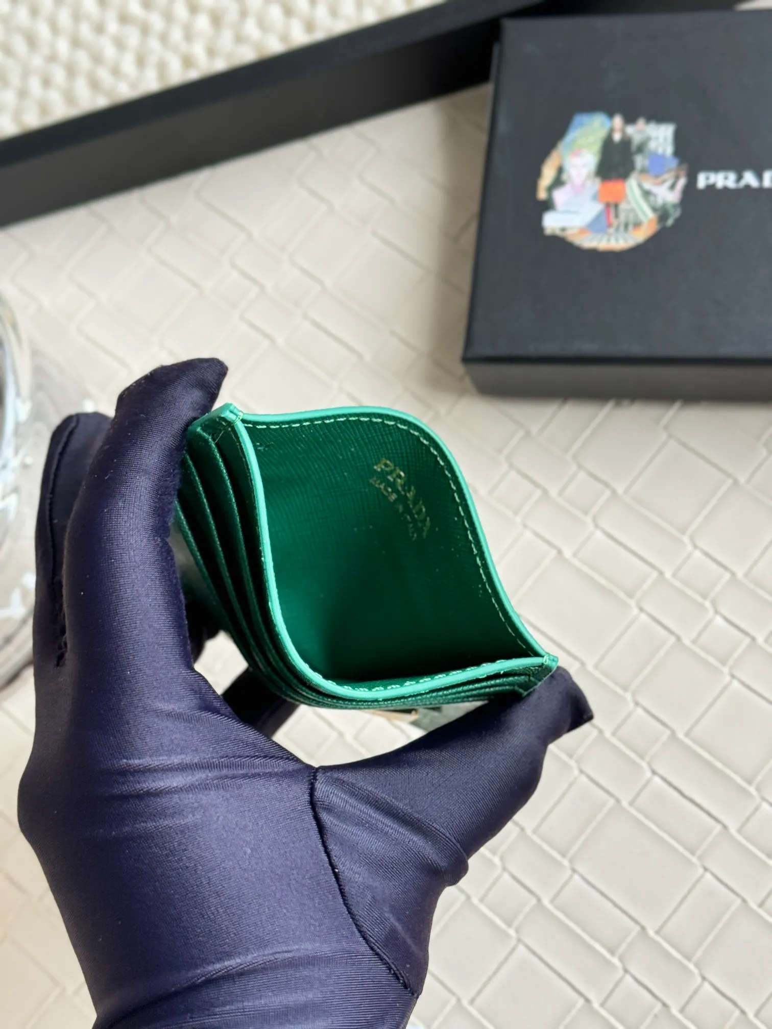 💰100prada popular card holder, unisex small card holder, black, model 1MC025, oblique triangle, made of cross-grain cowhide, 6 card slots ➕ one middle compartment, can hold multiple cards and zeros 💰, size 11.2×8.5cm, real shot, what you see is what you get