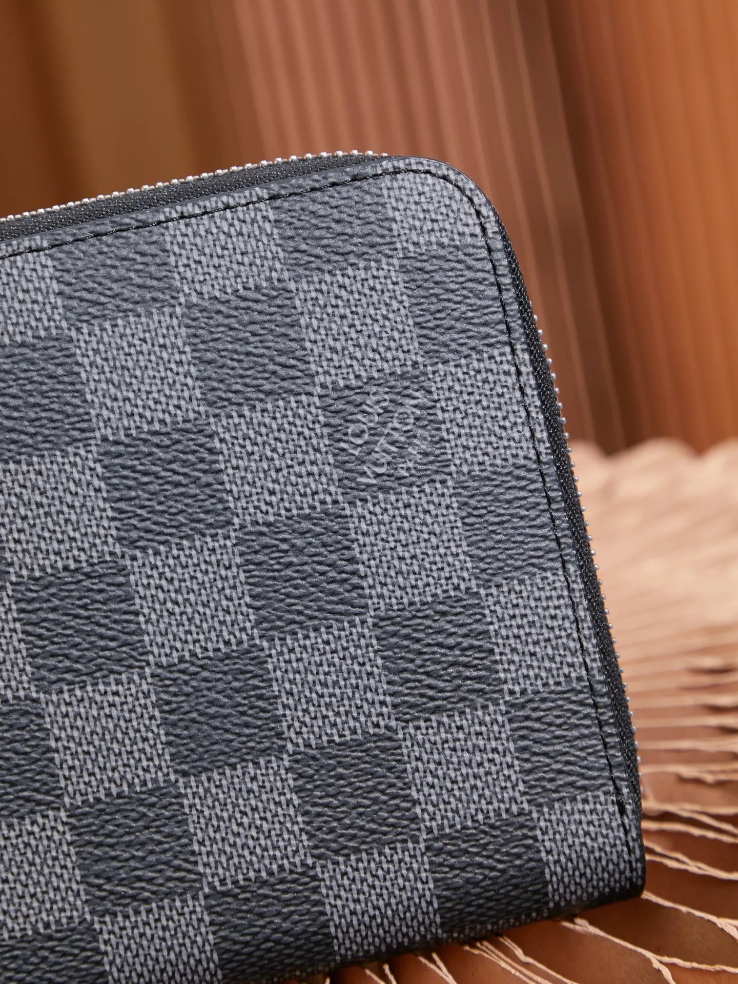 P¥320👉nfc dynamic chip version👈[Top inspection-free pure steel hardware] Large zipper hand wallet N60111 black check inspection-free version 🔍Perfect details 🔍The essence of real-life construction!
