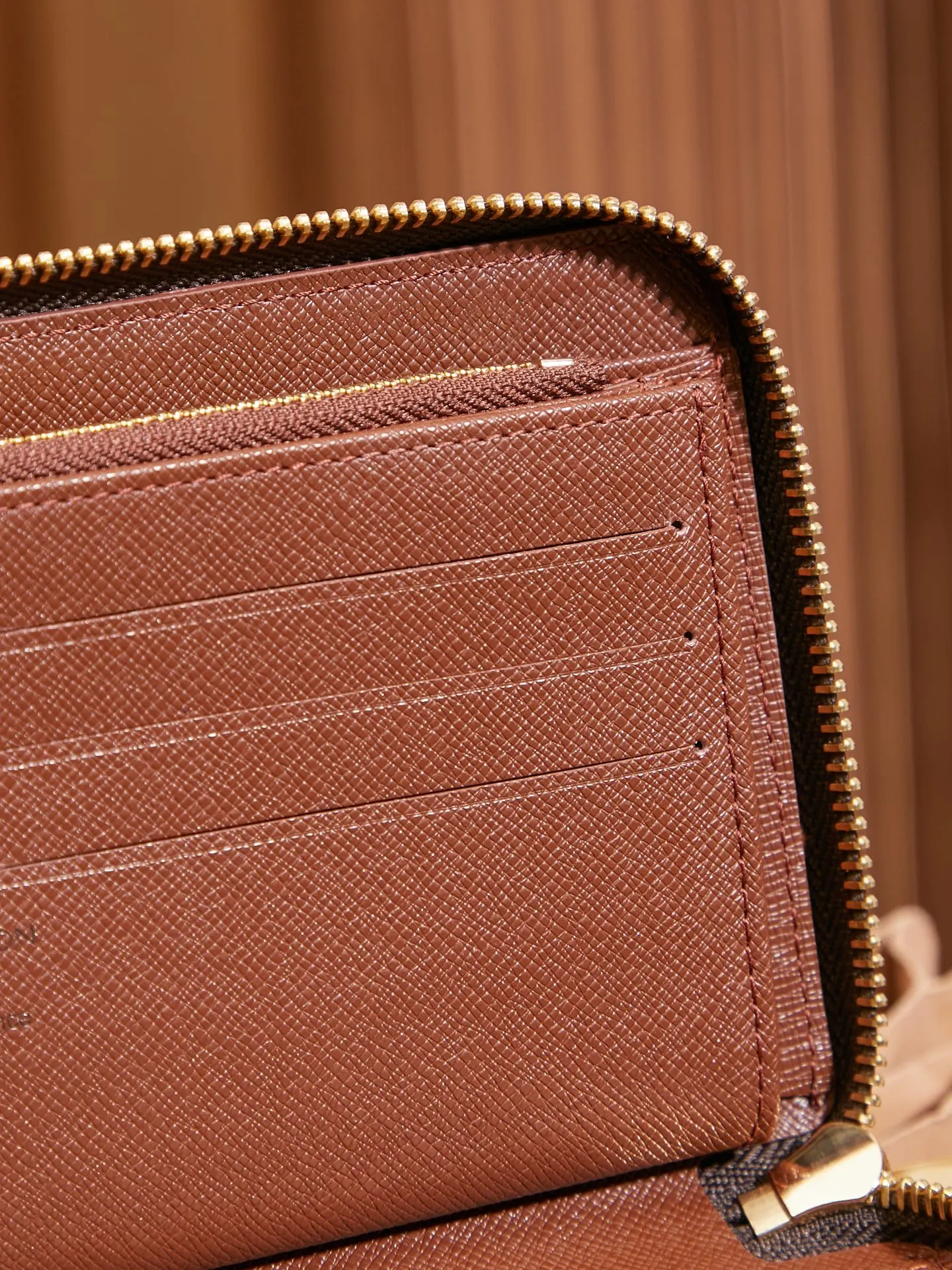 P¥320👉nfc dynamic chip version👈[Top inspection-free pure steel hardware] Large zipper hand wallet M62581 presbyopia inspection-free version 🔍Perfect details 🔍The essence of solid construction!
