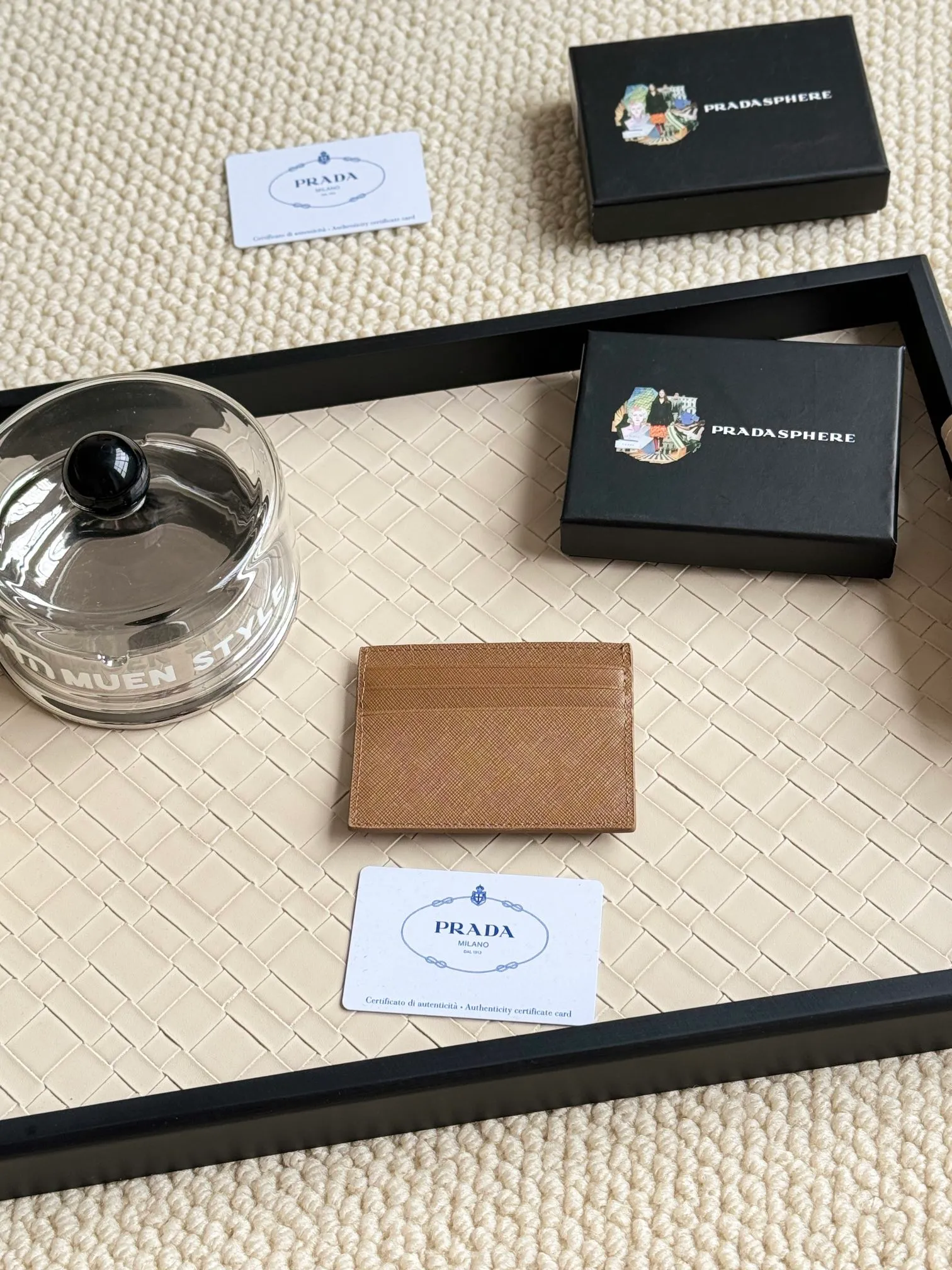 💰100prada popular card holder, unisex small card holder, black, model 1MC025 Triangle Wheat series, nine colors, made of cross-grain cowhide, 6 card slots ➕ a middle mezzanine, which can hold multiple cards and zeros 💰, size 11.2×8.5cm, taken in kind, what you see is what you get