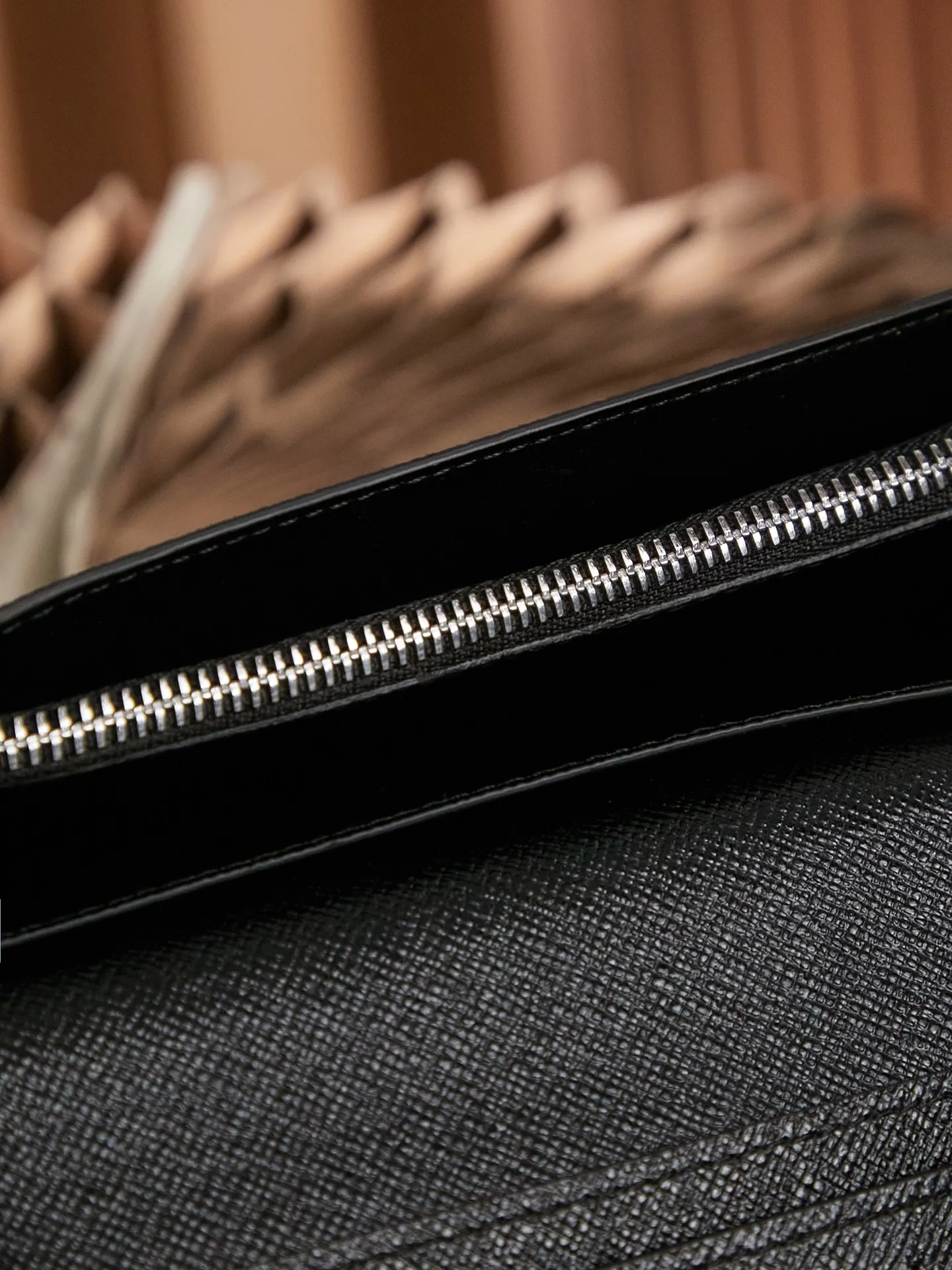 P¥240 👉nfc163C01 dynamic chip version👈 [Top-level inspection-free] BRAZZA wallet M61697 black flower suit clip long clip Product details: for reference