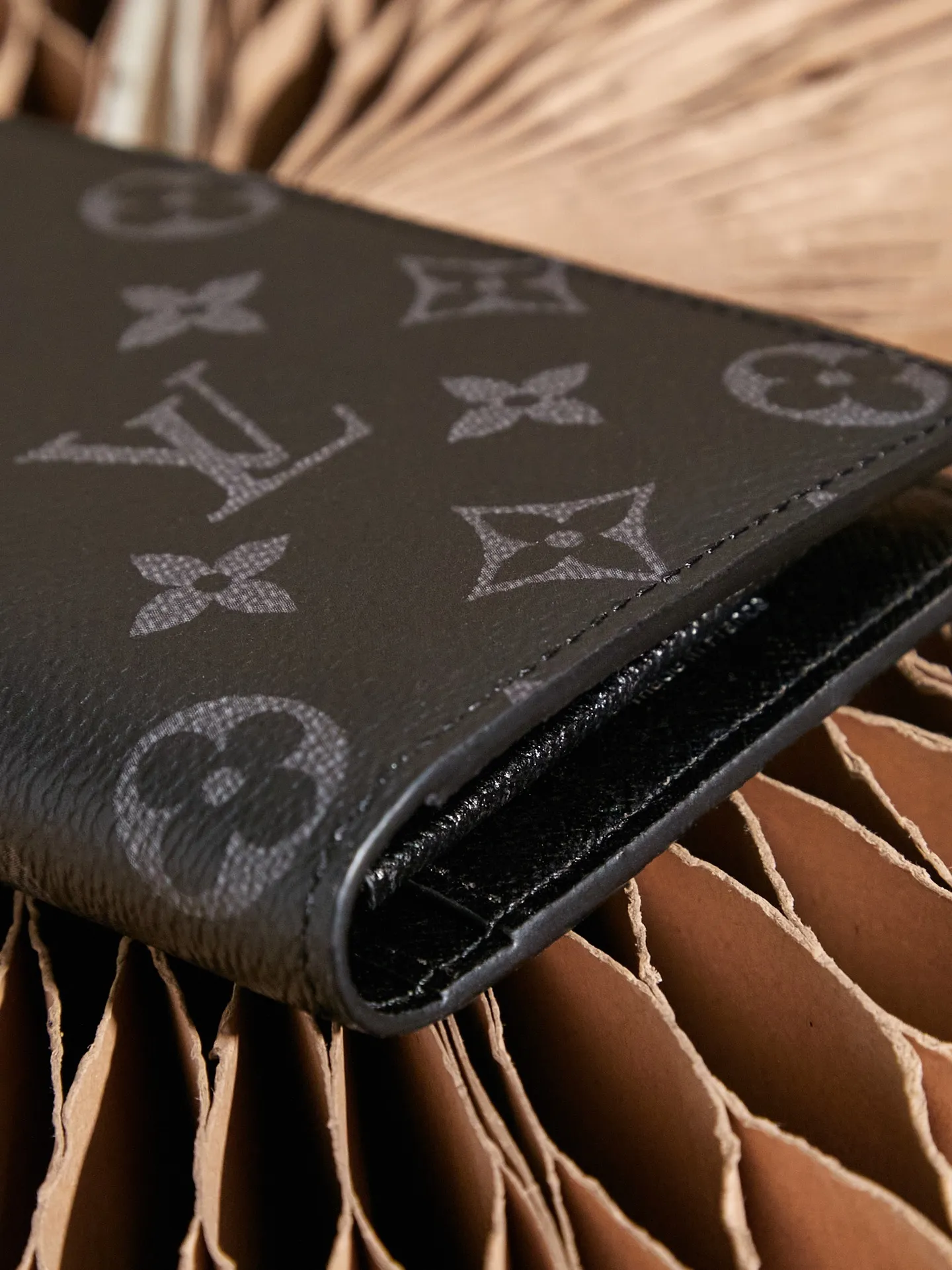 P¥240 👉nfc163C01 dynamic chip version👈 [Top-level inspection-free] BRAZZA wallet M61697 black flower suit clip long clip Product details: for reference
