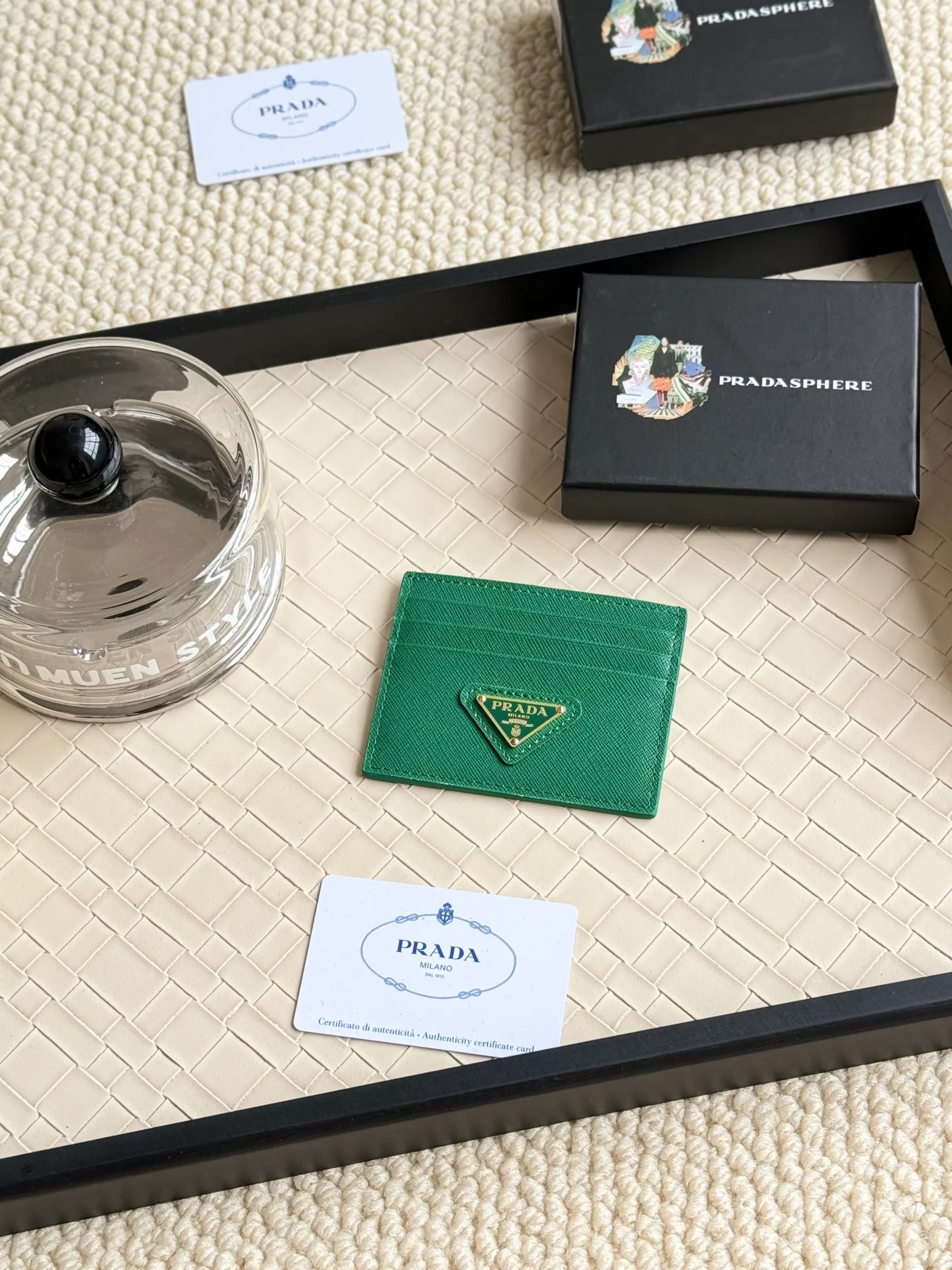 💰100prada popular card holder, unisex small card holder, black, model 1MC025 Triangle Wheat series, nine colors, made of cross-grain cowhide, 6 card slots ➕ a middle mezzanine, which can hold multiple cards and zeros 💰, size 11.2×8.5cm, taken in kind, what you see is what you get