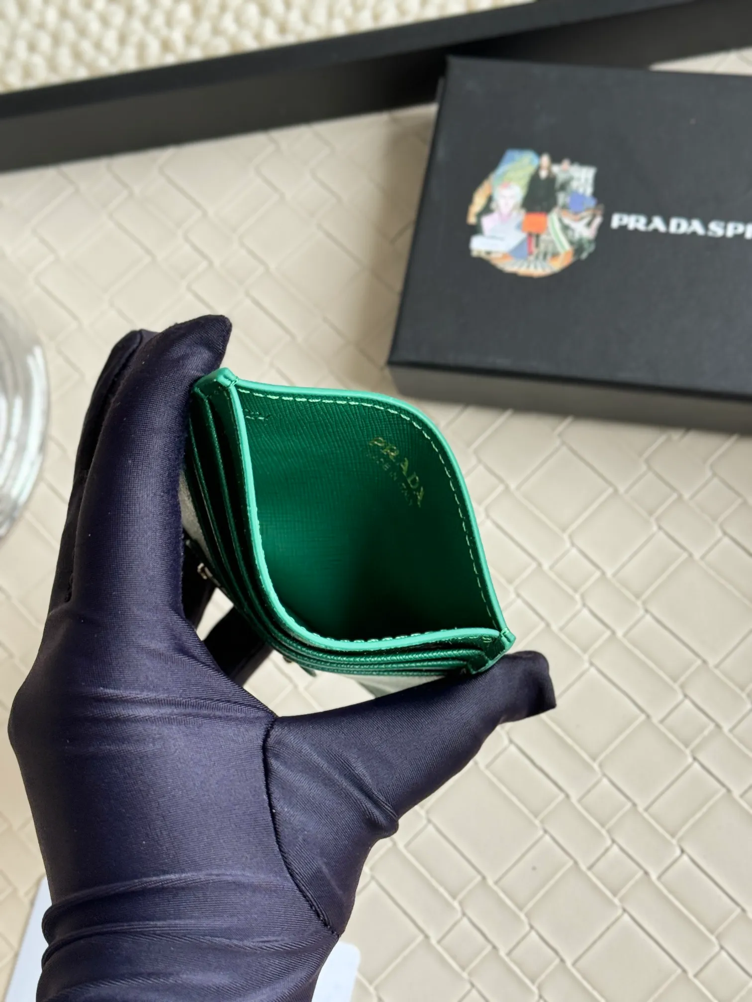 💰100prada popular card holder, unisex small card holder, black, model 1MC025 Triangle Wheat series, nine colors, made of cross-grain cowhide, 6 card slots ➕ a middle mezzanine, which can hold multiple cards and zeros 💰, size 11.2×8.5cm, taken in kind, what you see is what you get