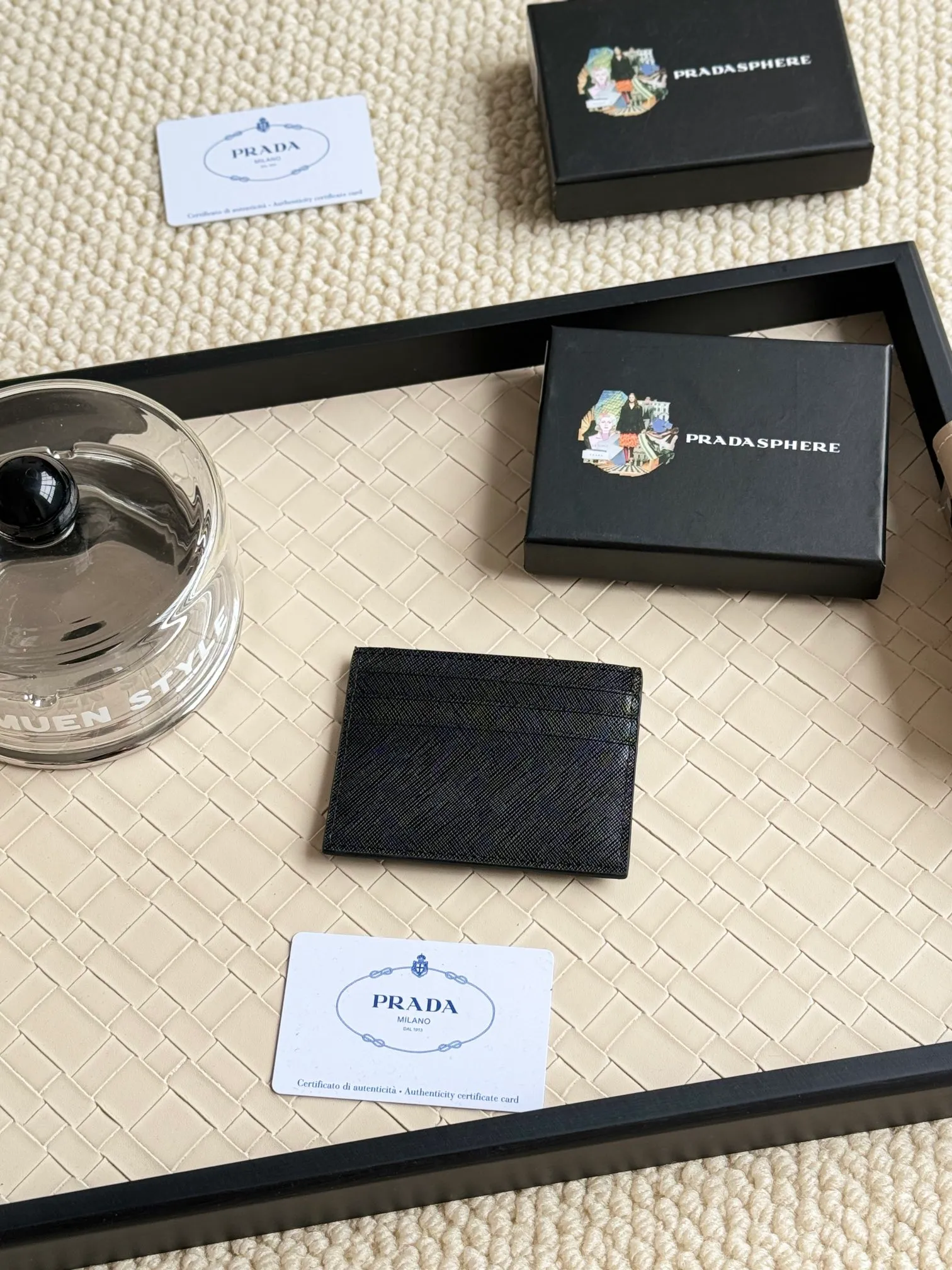 💰100prada popular card holder, unisex small card holder, black, model 1MC025 Triangle Wheat series, nine colors, made of cross-grain cowhide, 6 card slots ➕ a middle mezzanine, which can hold multiple cards and zeros 💰, size 11.2×8.5cm, taken in kind, what you see is what you get