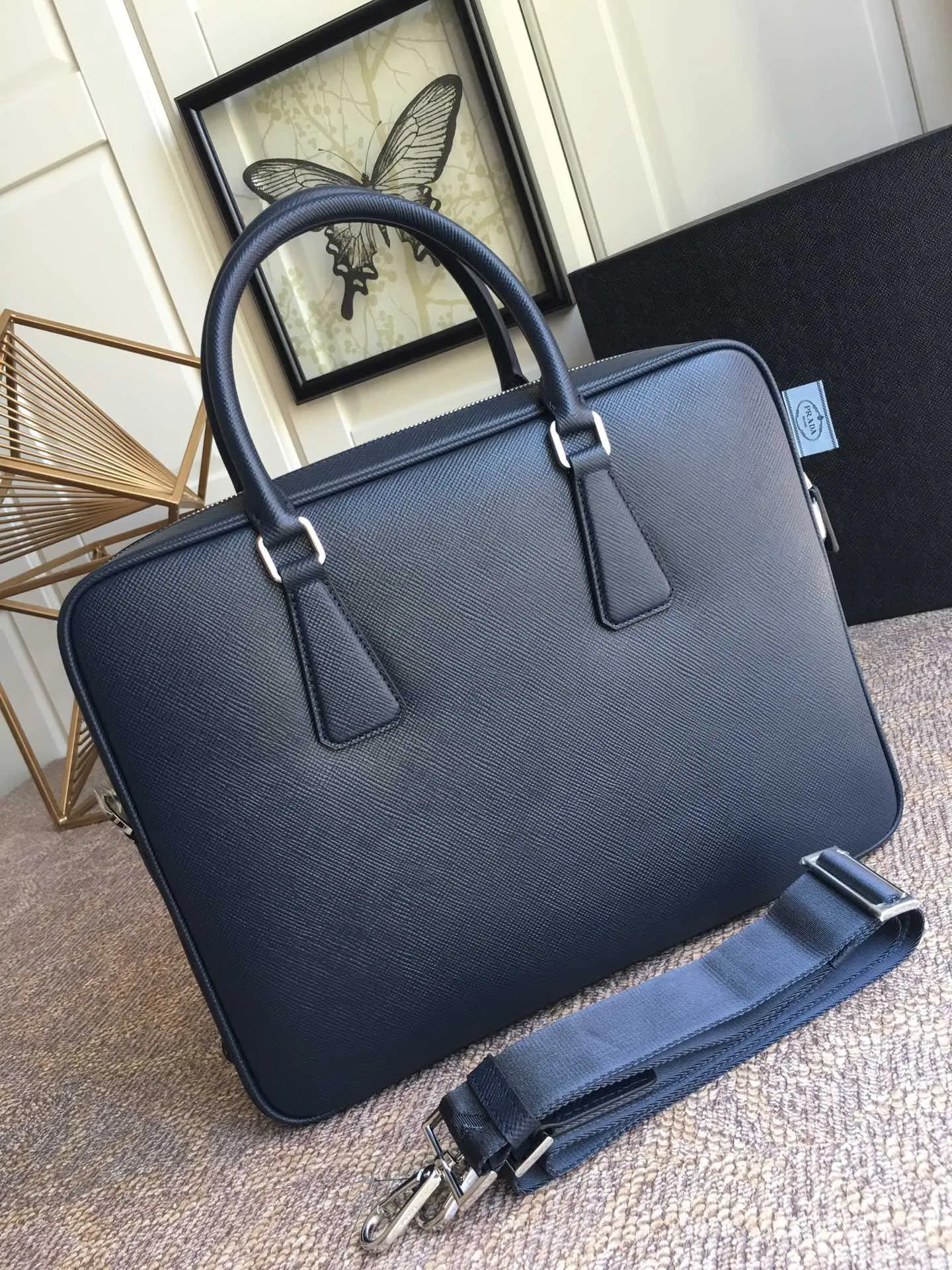 💰In 2000, P's men's bag comes out with a new style, VS0363B blue, the latest men's style, original item, imported thick cross pattern, full leather inside and outside, 175 OEM code, length 37X height 28x6cm