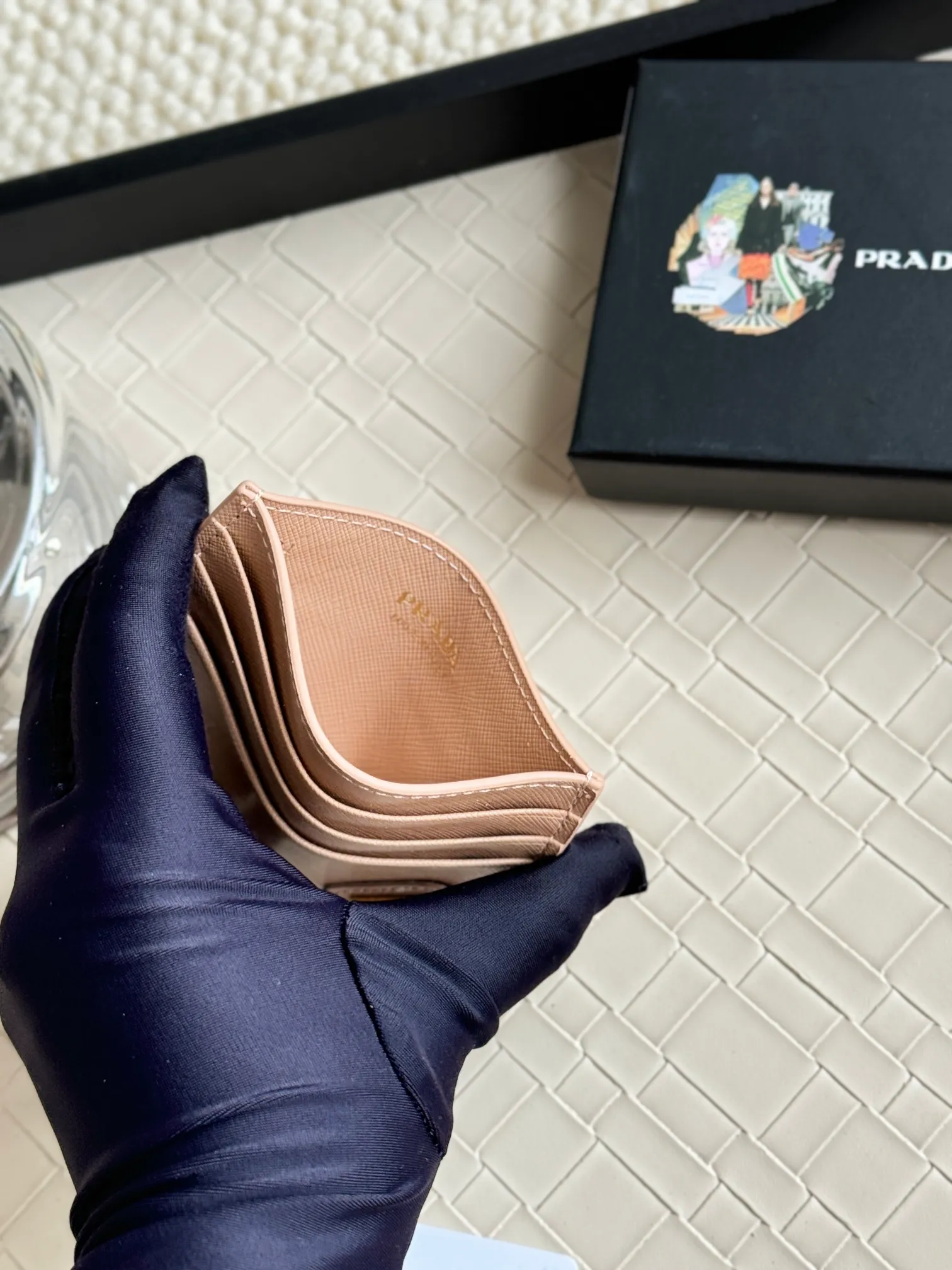 💰100prada popular card holder, unisex small card holder, black, model 1MC025, oblique triangle, made of cross-grain cowhide, 6 card slots ➕ one middle compartment, can hold multiple cards and zeros 💰, size 11.2×8.5cm, real shot, what you see is what you get