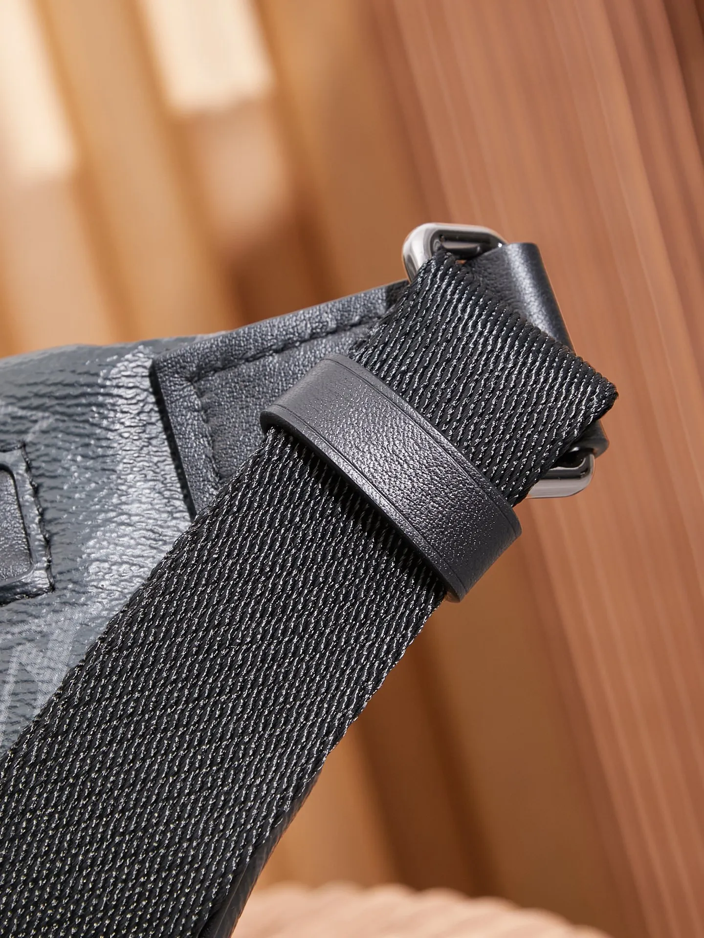 P¥760👉nfc163C01 dynamic chip version👈【Top inspection-free pure steel hardware】Discovery waist bag chest bag m46035 inspection-free version 🔍Perfect details 🔍The essence of solid construction!