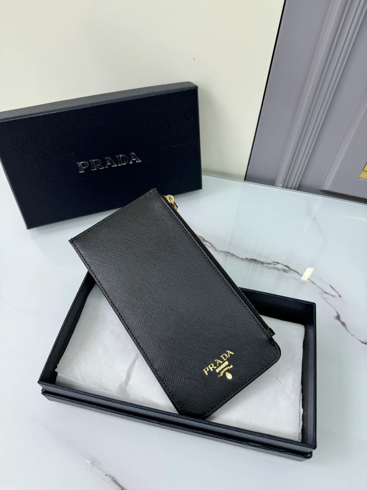 💰560, P Home➡️Cross pattern card holder, unisex model, gold scattered word mark, 28 card slots, large capacity, 10cm long and 20cm high, 175 steel stamp