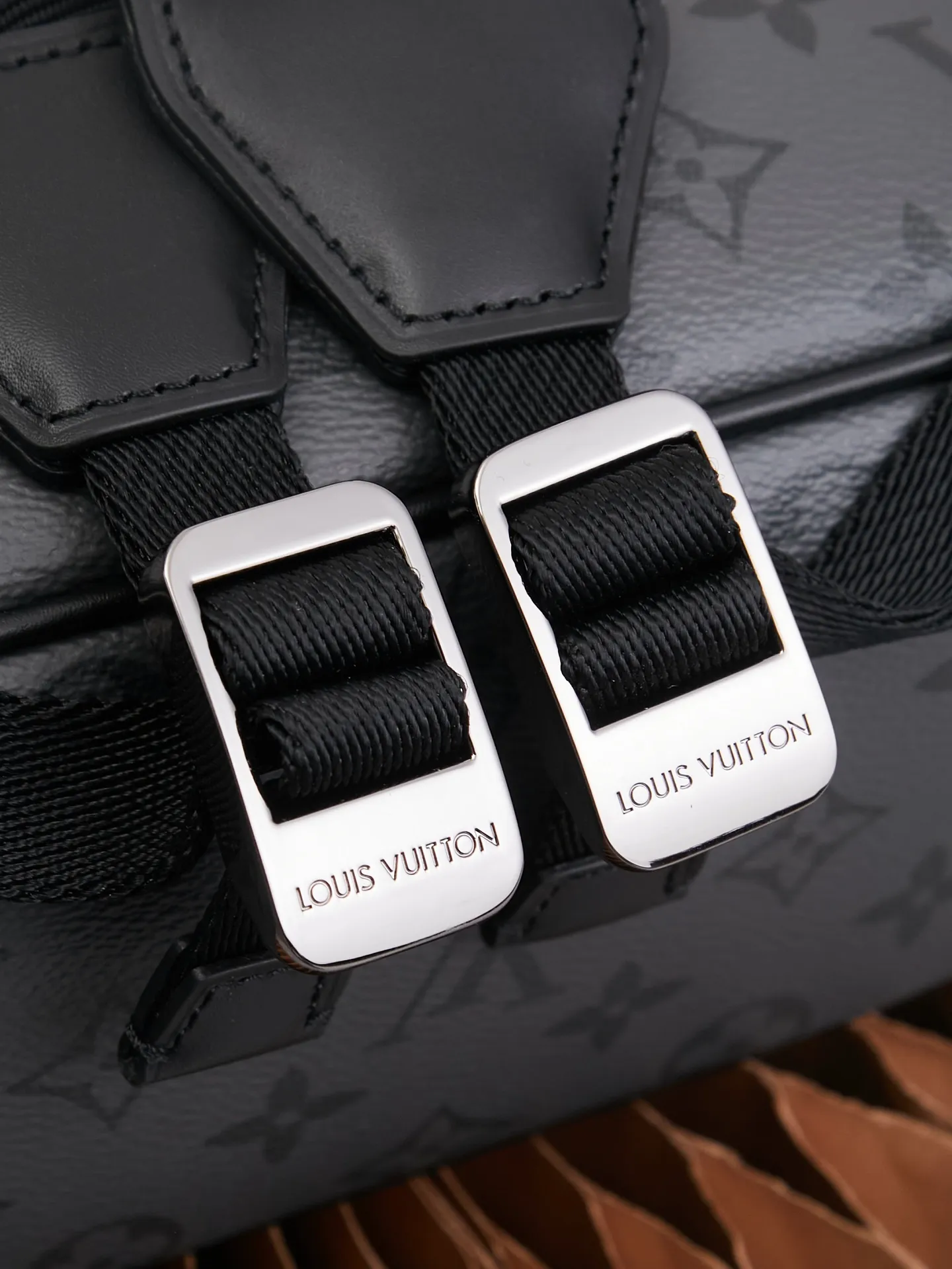 P¥920👉nfc dynamic chip version👈【Top inspection-free pure steel hardware】𝐂𝐇𝐑𝐈𝐒𝐓𝐎𝐏𝐇𝐄𝐑 Small backpack series m46331 inspection-free version 🔍Perfect details 🔍The essence of solid construction!