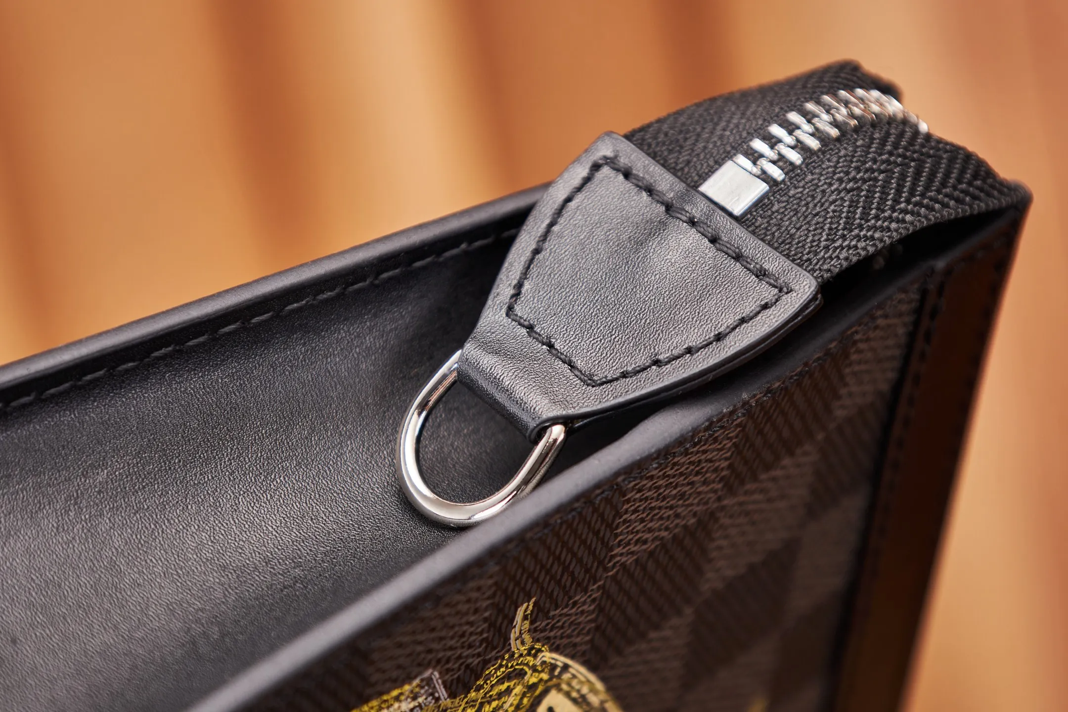 P¥640 [Top original order] N64608 This Gaston Wearable Wallet clutch bag can be used as a crossbody bag. Exquisite detailed pictures and real shots to share
