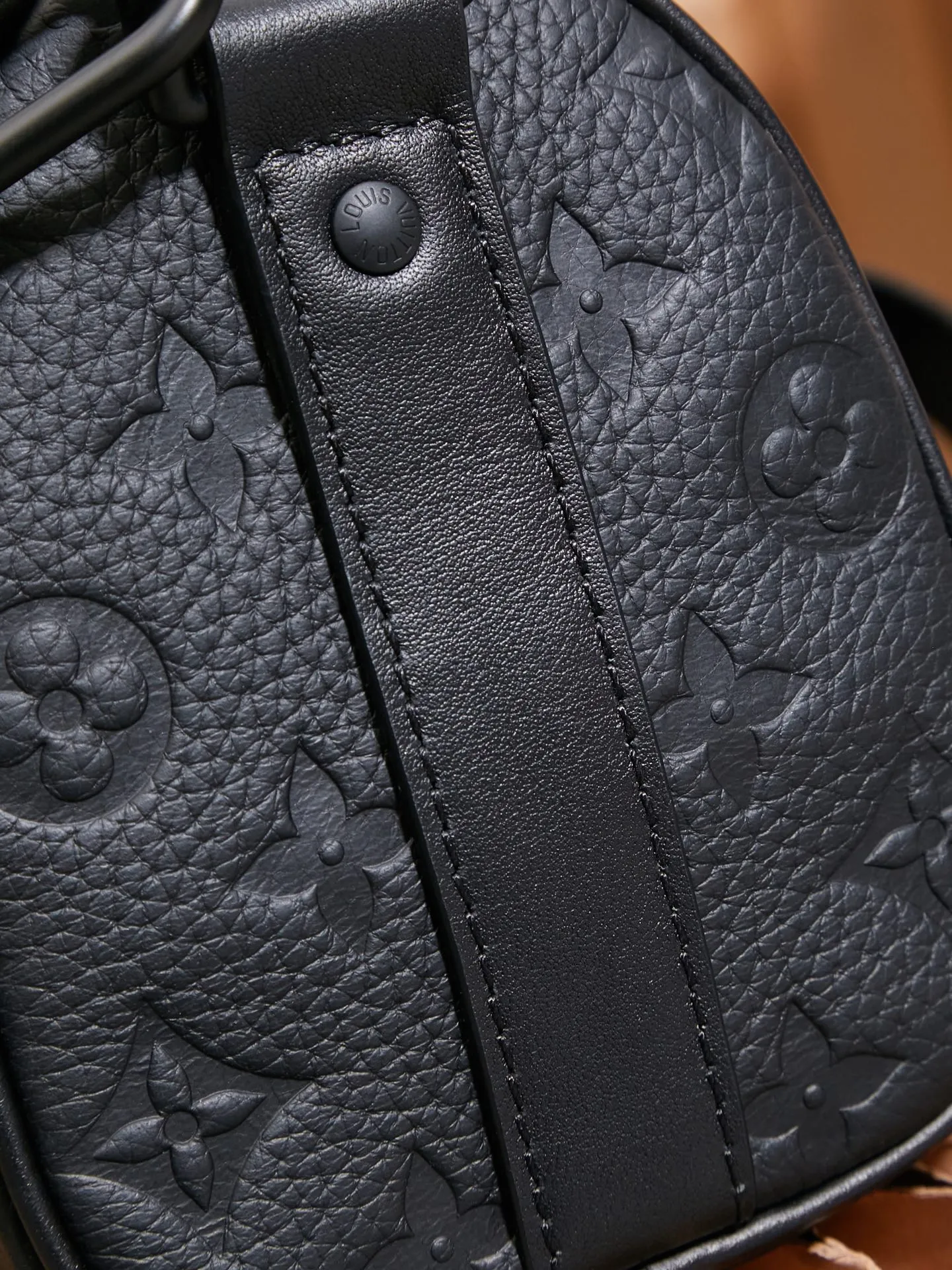 P¥960👉nfc163C01 dynamic chip version👈【Top inspection-free all-steel hardware】keepall 25 Black Warrior series Model: m20900 👁️‍🗨️Treasure item 👁️‍🗨️Confidence comes from quality