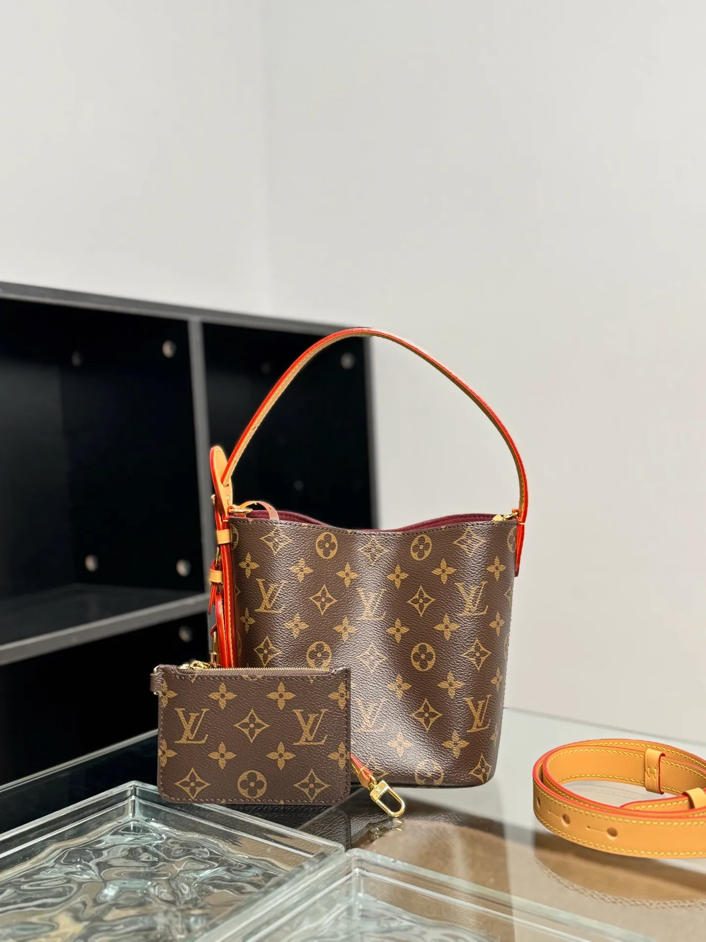 P¥1160 [Special grade MB, 163C01 chip version original leather] ALL IN BB handbag Model: M12925 presbyopia Material: A-grade all-steel hardware, imported original fabric Size: 18x16x12cm