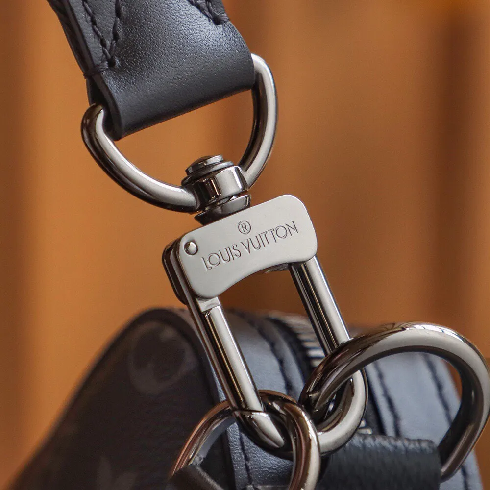 P¥760👉nfc163C01 dynamic chip version👈【Top inspection-free all-steel hardware】𝐓𝐑𝐈𝐎 Messenger bag #m69443#Inspection-free version ▪️Details show the strength and upgraded version quality▪️.