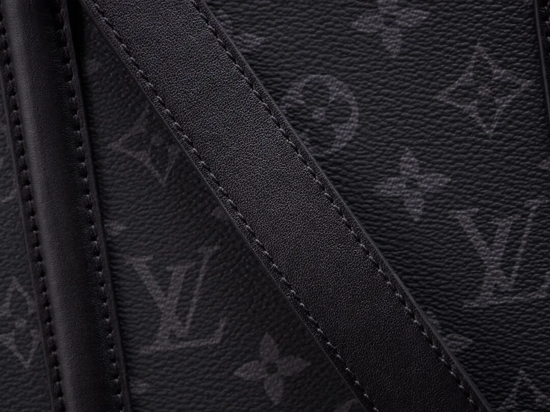 P¥840👉nfc dynamic chip version👈This Monogramq briefcase M45265 French original leather🇫🇷Pure steel hardware Size: 39*30*7cm [Essential details, every detail is impeccable]