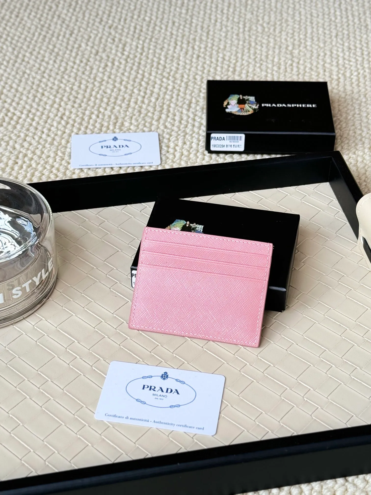 💰100prada popular card holder, small card holder for men and women, black, model 1MC025, loose lettering Triangle Wheat series, nine colors, made of cross-grain cowhide, 6 card slots ➕ One middle sandwich, can place multiple cards and zeros 💰, size 11.2×8.5cm, taken in kind, what you see is what you get