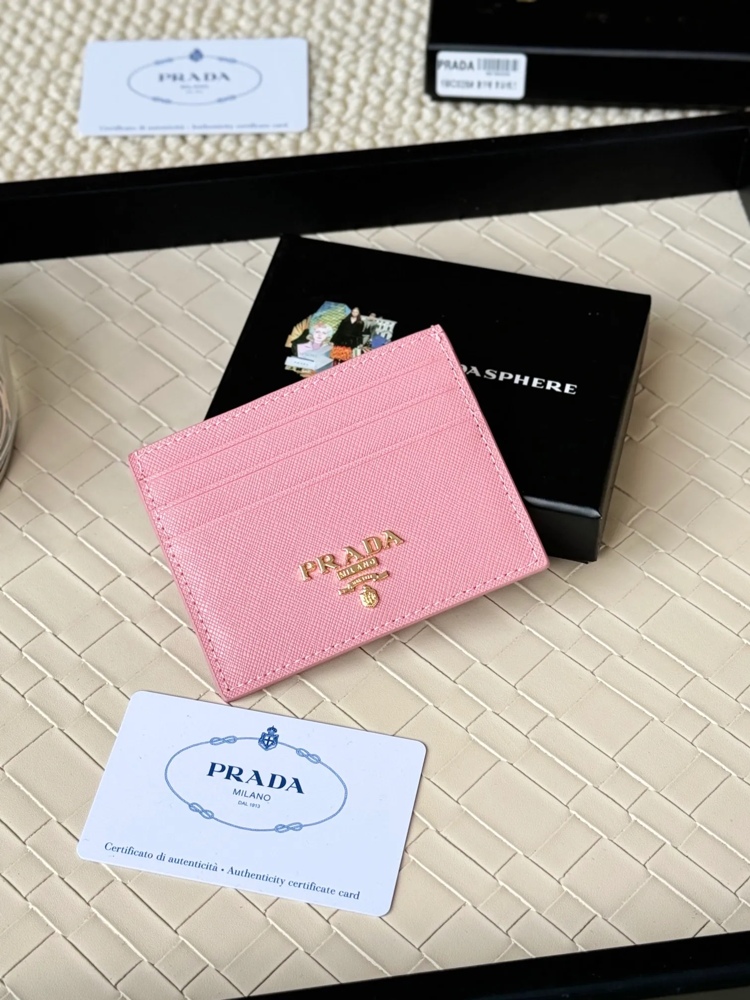 💰100prada popular card holder, small card holder for men and women, black, model 1MC025, loose lettering Triangle Wheat series, nine colors, made of cross-grain cowhide, 6 card slots ➕ One middle sandwich, can place multiple cards and zeros 💰, size 11.2×8.5cm, taken in kind, what you see is what you get