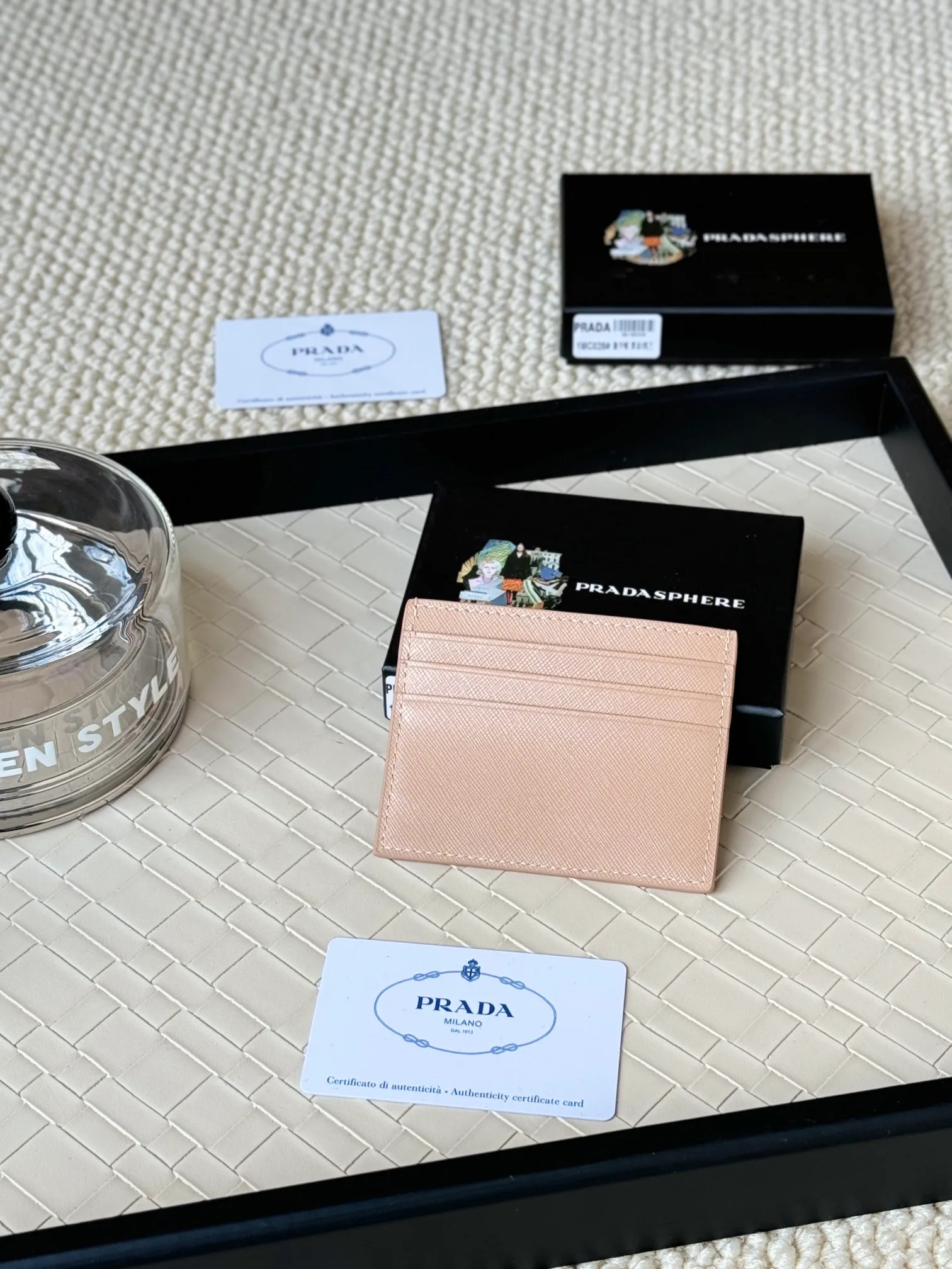💰110prada popular card holder, unisex small card holder, black, model 1MC025, loose lettering Triangle Wheat series, nine colors, made of cross-grain cowhide, 6 card slots ➕ One middle sandwich, can place multiple cards and zeros 💰, size 11.2×8.5cm, real shot, what you see is what you get