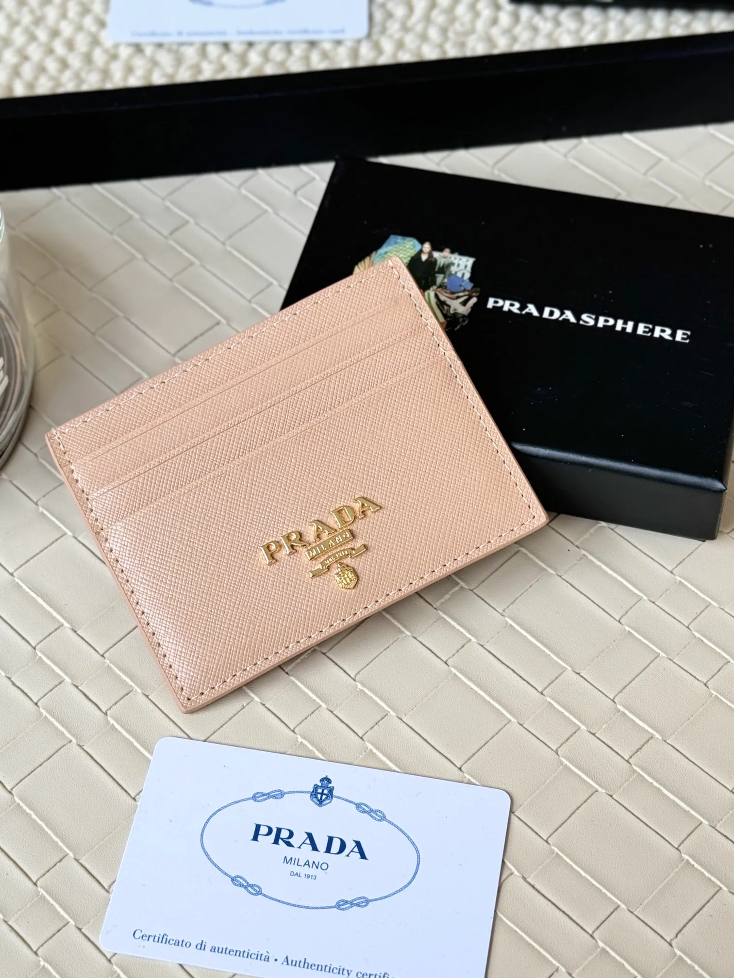 💰110prada popular card holder, unisex small card holder, black, model 1MC025, loose lettering Triangle Wheat series, nine colors, made of cross-grain cowhide, 6 card slots ➕ One middle sandwich, can place multiple cards and zeros 💰, size 11.2×8.5cm, real shot, what you see is what you get