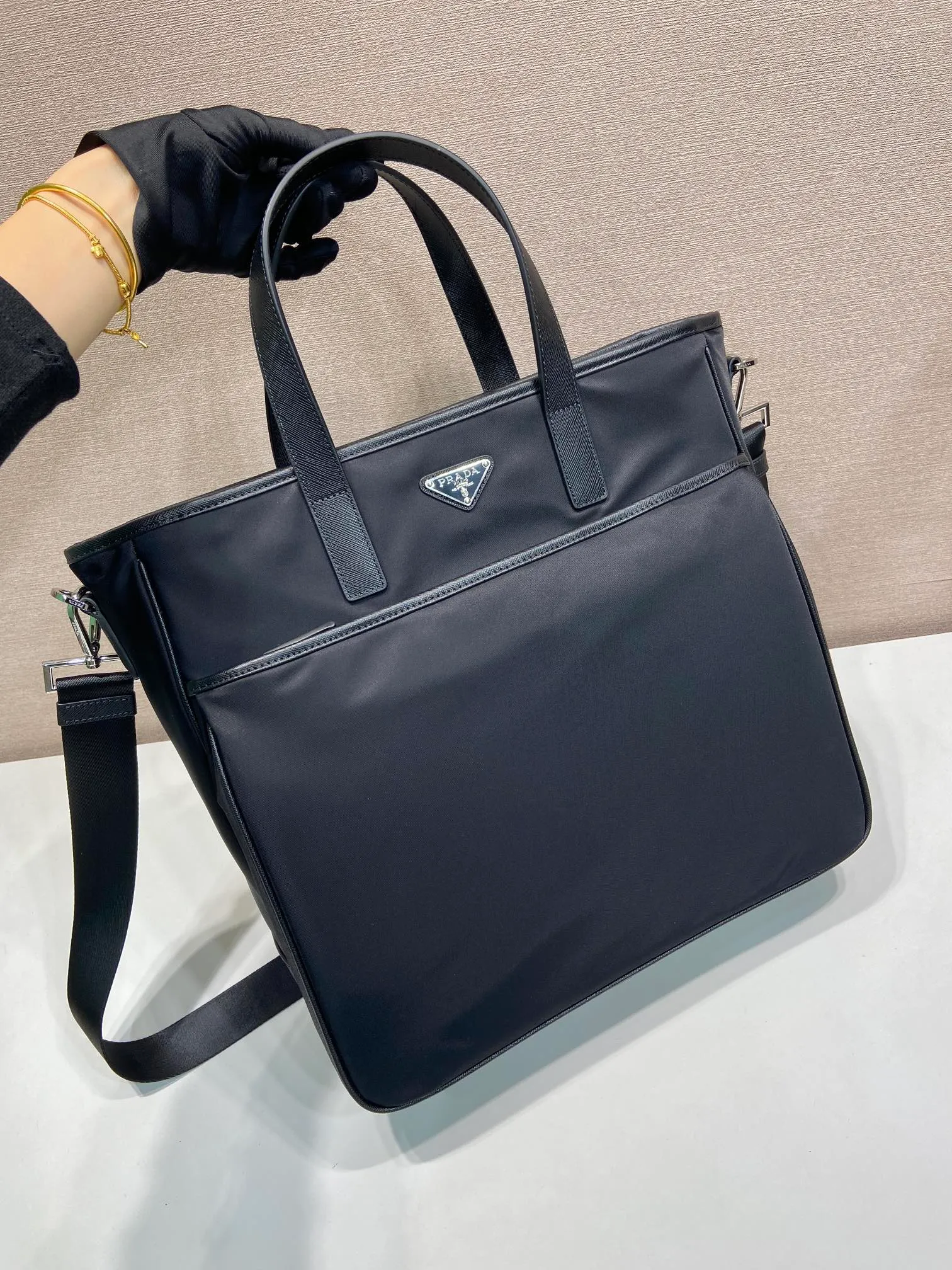 💰1300, P's new men's bag, 2VG032, original item, made of imported nylon and Saffiano leather trim and handles, polished steel accessories and black titanium zippers, detachable and adjustable shoulder straps, many compartments, a must-have for men, length 35x height 34cmx10cm, 💰💪💪💪💰💰💰