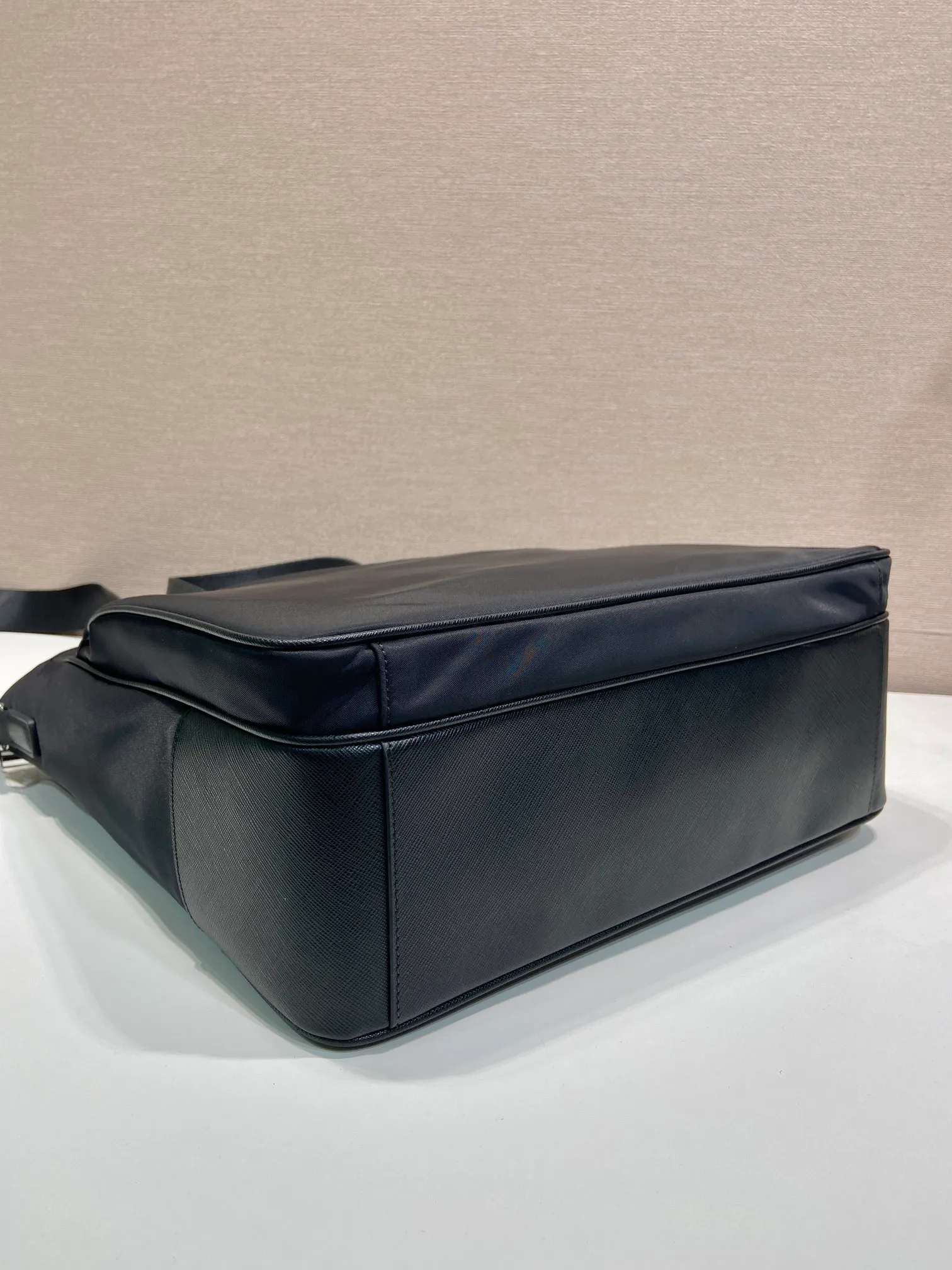 💰1300, P's new men's bag, 2VG032, original item, made of imported nylon and Saffiano leather trim and handles, polished steel accessories and black titanium zippers, detachable and adjustable shoulder straps, many compartments, a must-have for men, length 35x height 34cmx10cm, 💰💪💪💪💰💰💰