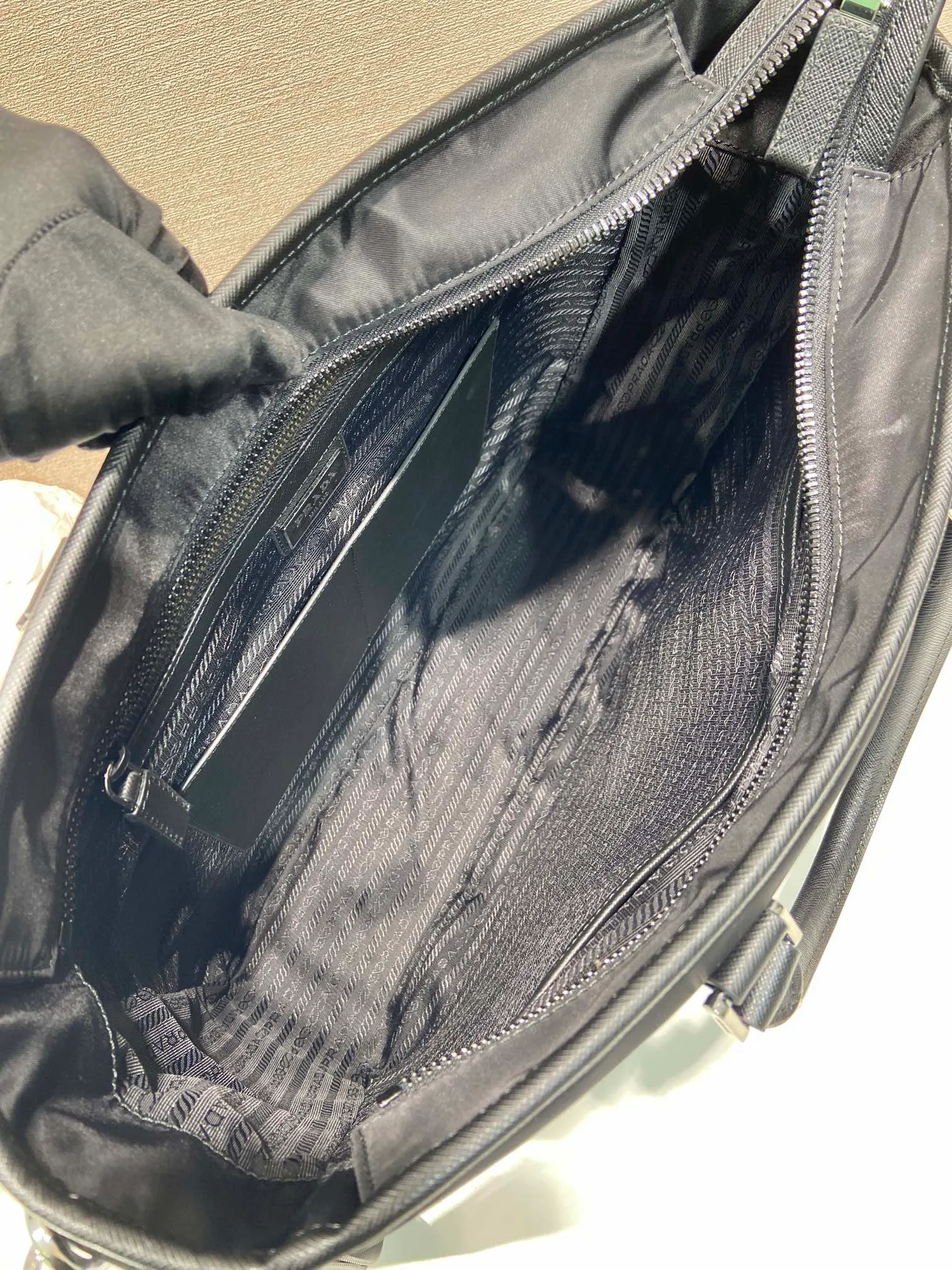 💰1300, P's new men's bag, 2VG032, original item, made of imported nylon and Saffiano leather trim and handles, polished steel accessories and black titanium zippers, detachable and adjustable shoulder straps, many compartments, a must-have for men, length 35x height 34cmx10cm, 💰💪💪💪💰💰💰