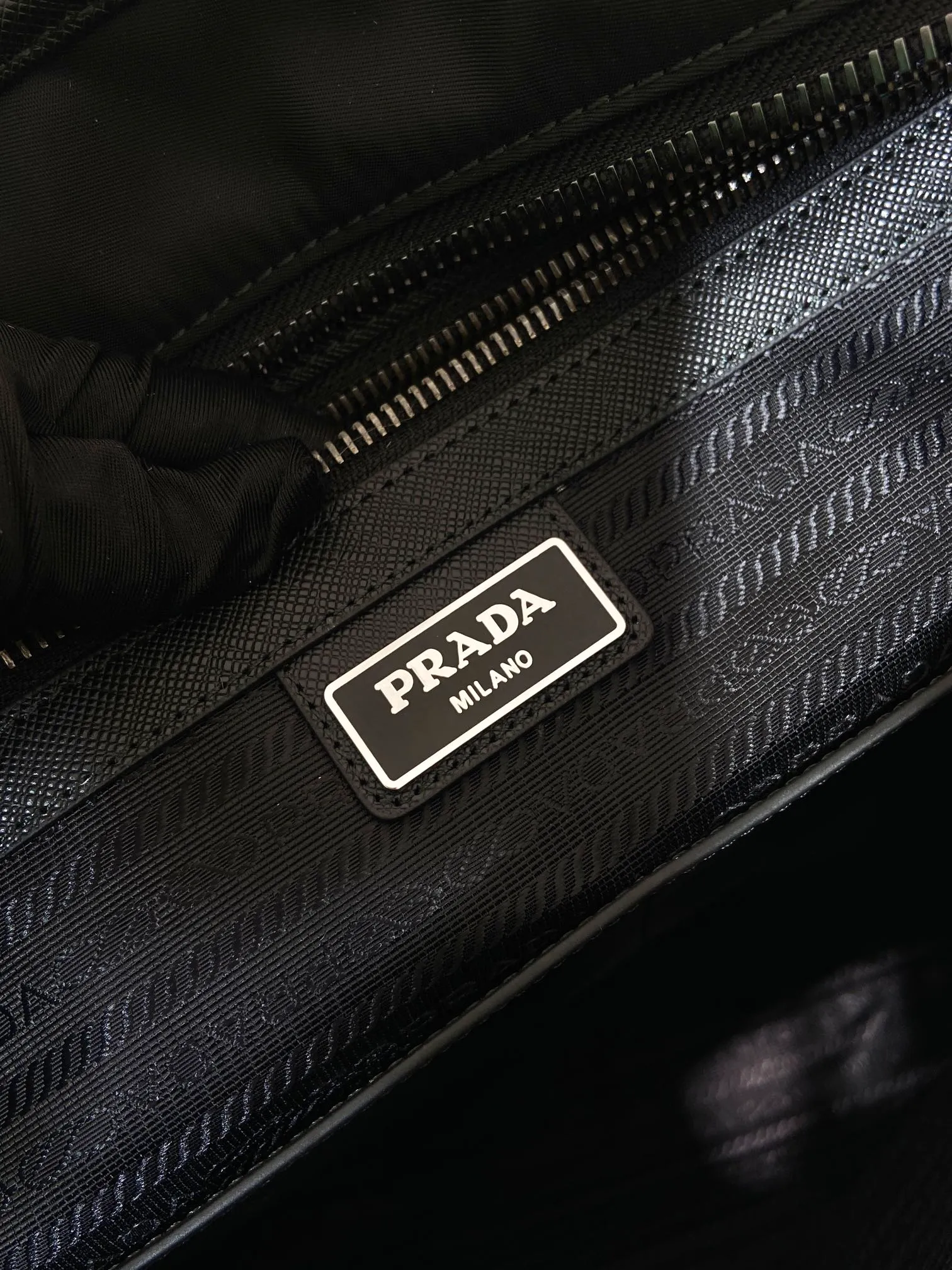💰1300, P's new men's bag, 2VG032, original item, made of imported nylon and Saffiano leather trim and handles, polished steel accessories and black titanium zippers, detachable and adjustable shoulder straps, many compartments, a must-have for men, length 35x height 34cmx10cm, 💰💪💪💪💰💰💰