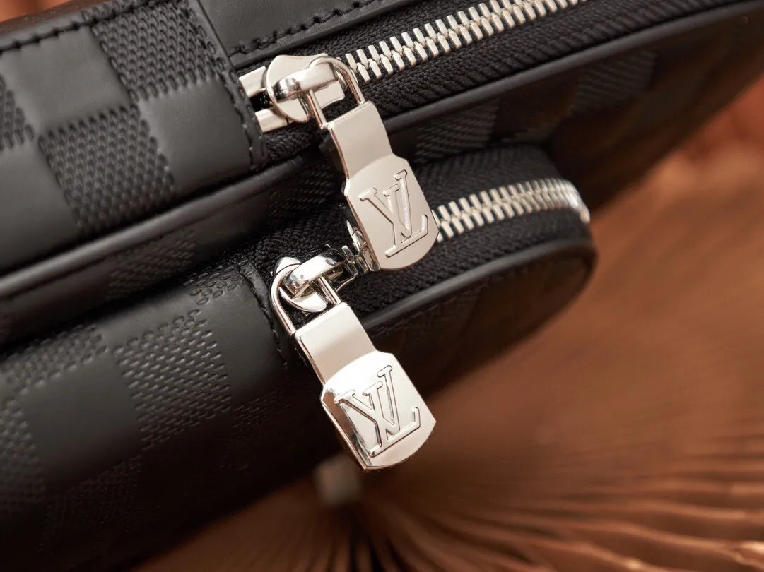 P¥900👉nfc dynamic chip version👈This Avenue chest bag N45303 French original leather🇫🇷Pure steel hardware Size: 20*31*7cm [Essential details, every detail is impeccable].
