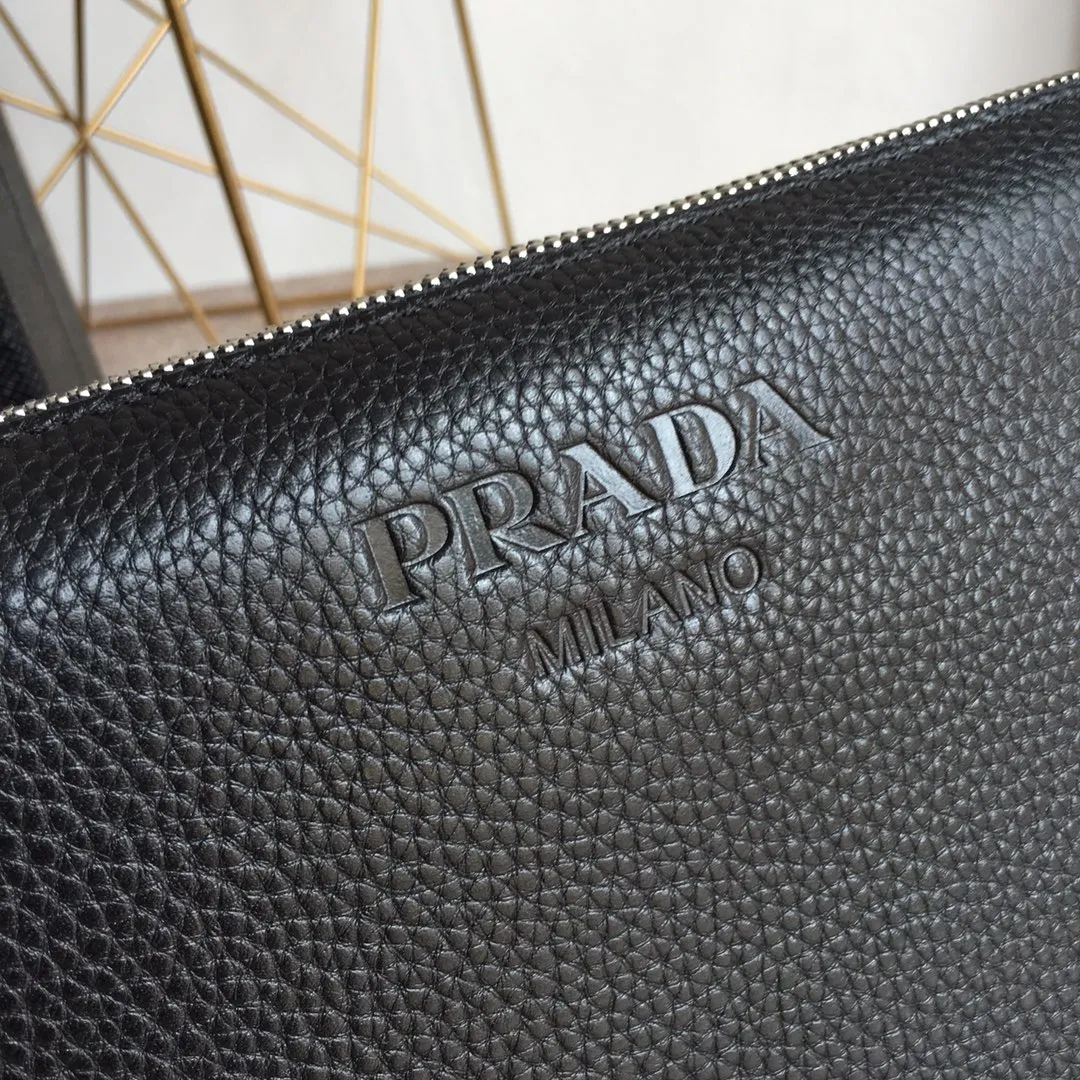 💰1060, the popular handbag has arrived again, 0050 black, top quality. Made of imported deerskin pattern, inner and outer leather, 175 OEM code, length 29x height 18cm