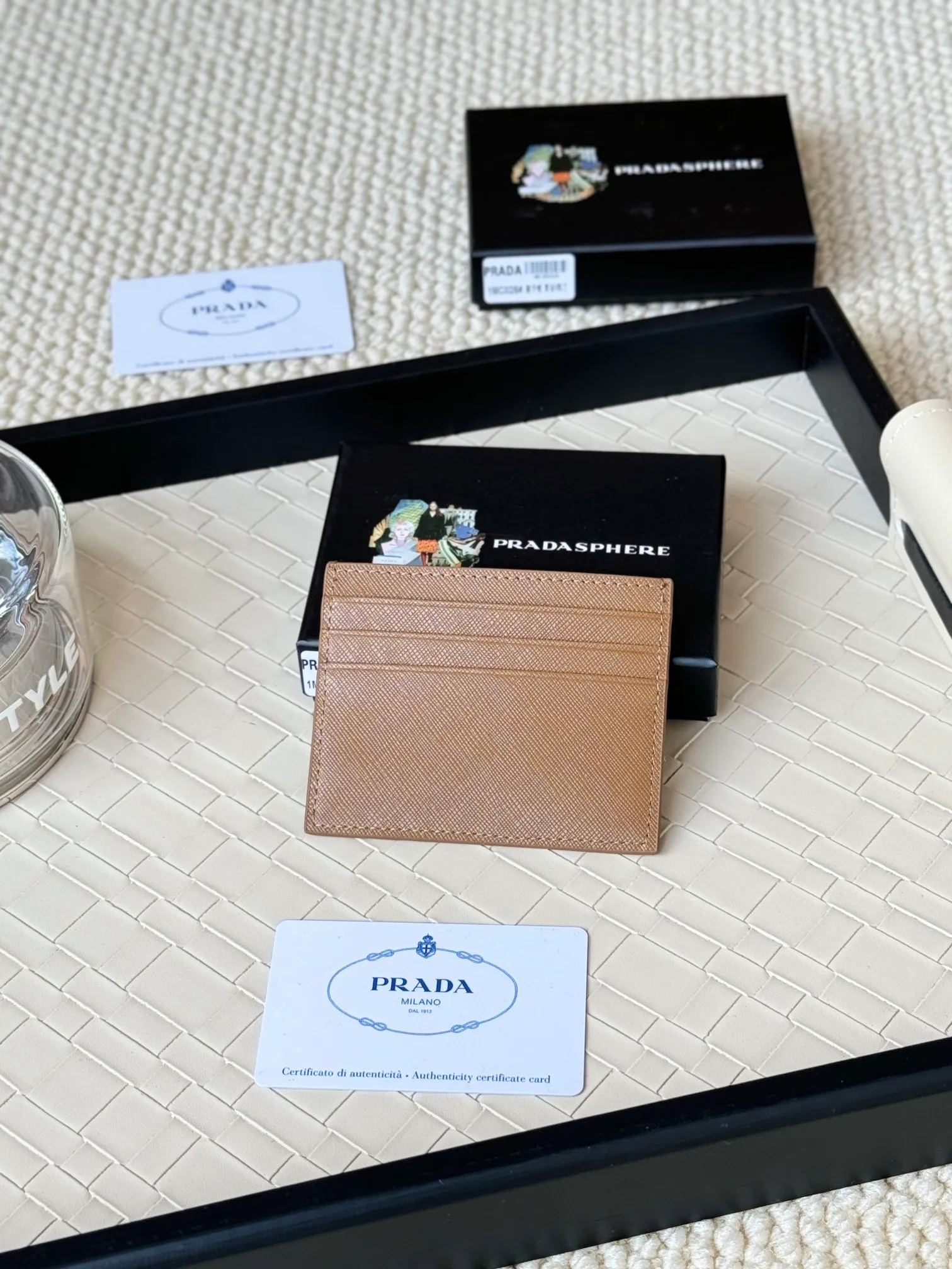 💰100prada popular card holder, small card holder for men and women, black, model 1MC025, loose lettering Triangle Wheat series, nine colors, made of cross-grain cowhide, 6 card slots ➕ One middle sandwich, can place multiple cards and zeros 💰, size 11.2×8.5cm, taken in kind, what you see is what you get