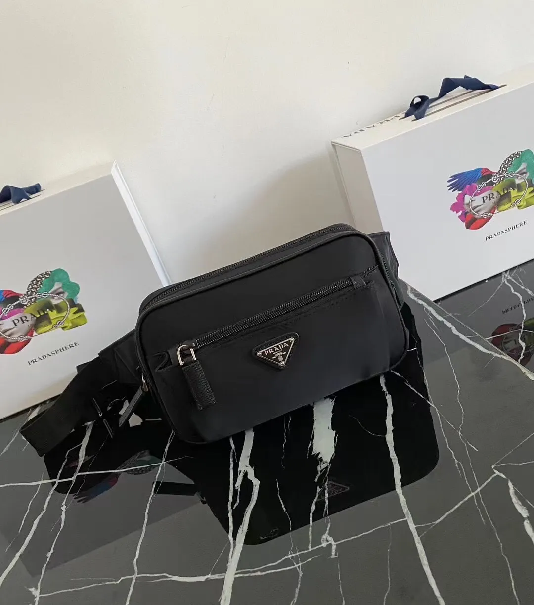 Prada ❤️❤️P440¥ Black cloth and leather lightweight small waist bag, same style for men and women. High-end quality 208 OEM code, HZ7291977 size: 21/12.5/4.5cm