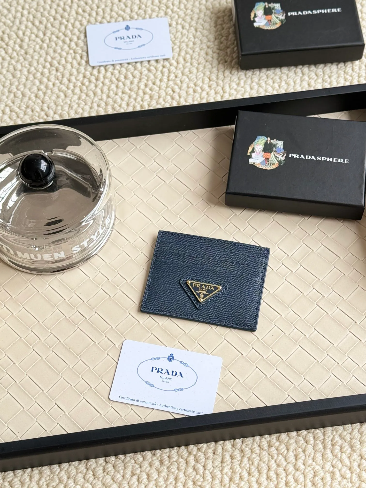 💰100prada popular card holder, unisex small card holder, black, model 1MC025 Triangle Wheat series, nine colors, made of cross-grain cowhide, 6 card slots ➕ a middle mezzanine, which can hold multiple cards and zeros 💰, size 11.2×8.5cm, taken in kind, what you see is what you get