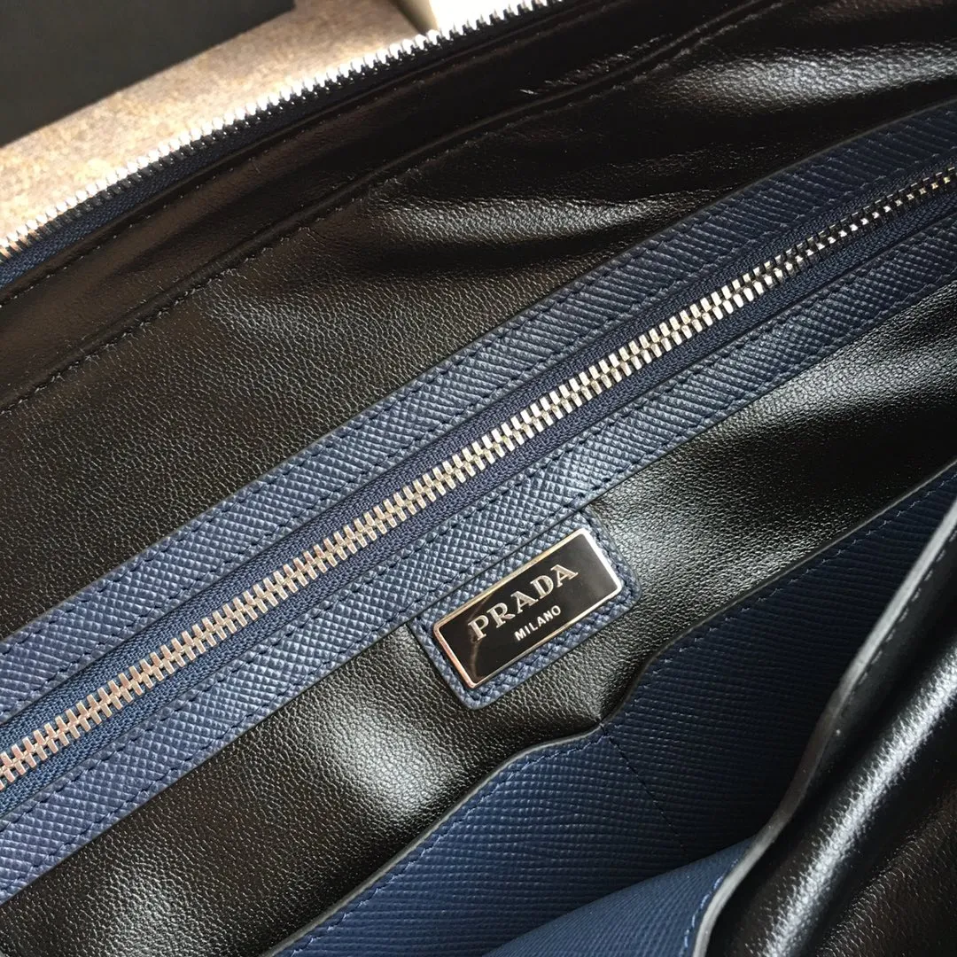 💰2140, P Jiajia's latest men's bag 0366B, blue, 👻👻👻, synchronized with counters, top quality, made of top imported cross-grain cowhide, full leather inside and outside, 175 OEM code, length 36.5X height 28cm, fully upgraded,