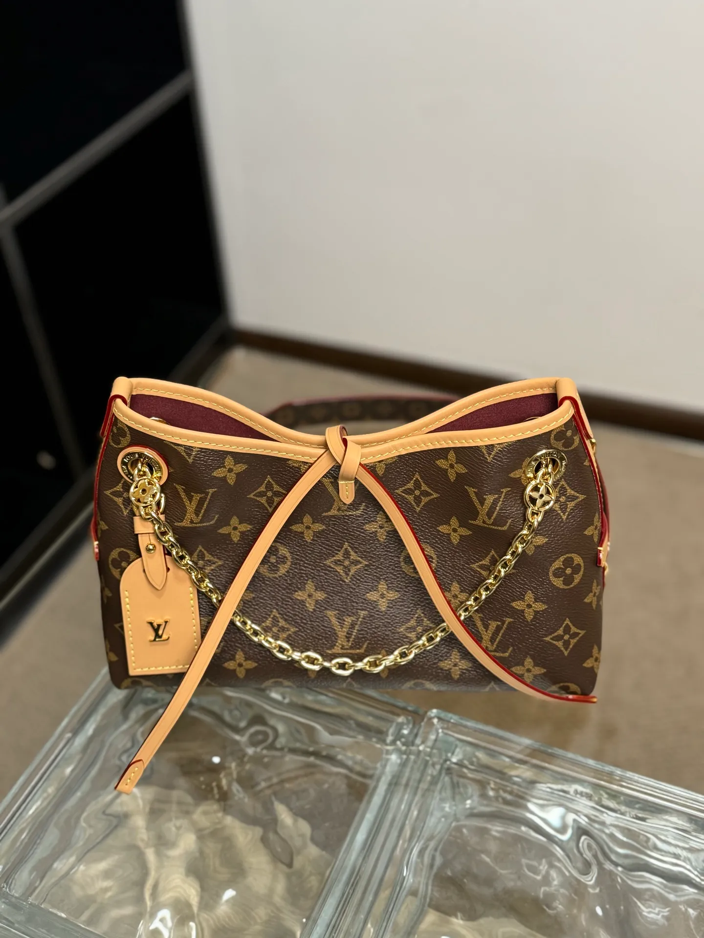 P¥1000 [Special grade MB, original leather] CARRYALL BB handbag Model: M13014 Material: A-grade all-steel hardware, imported original fabric Size: 26x17x10cm