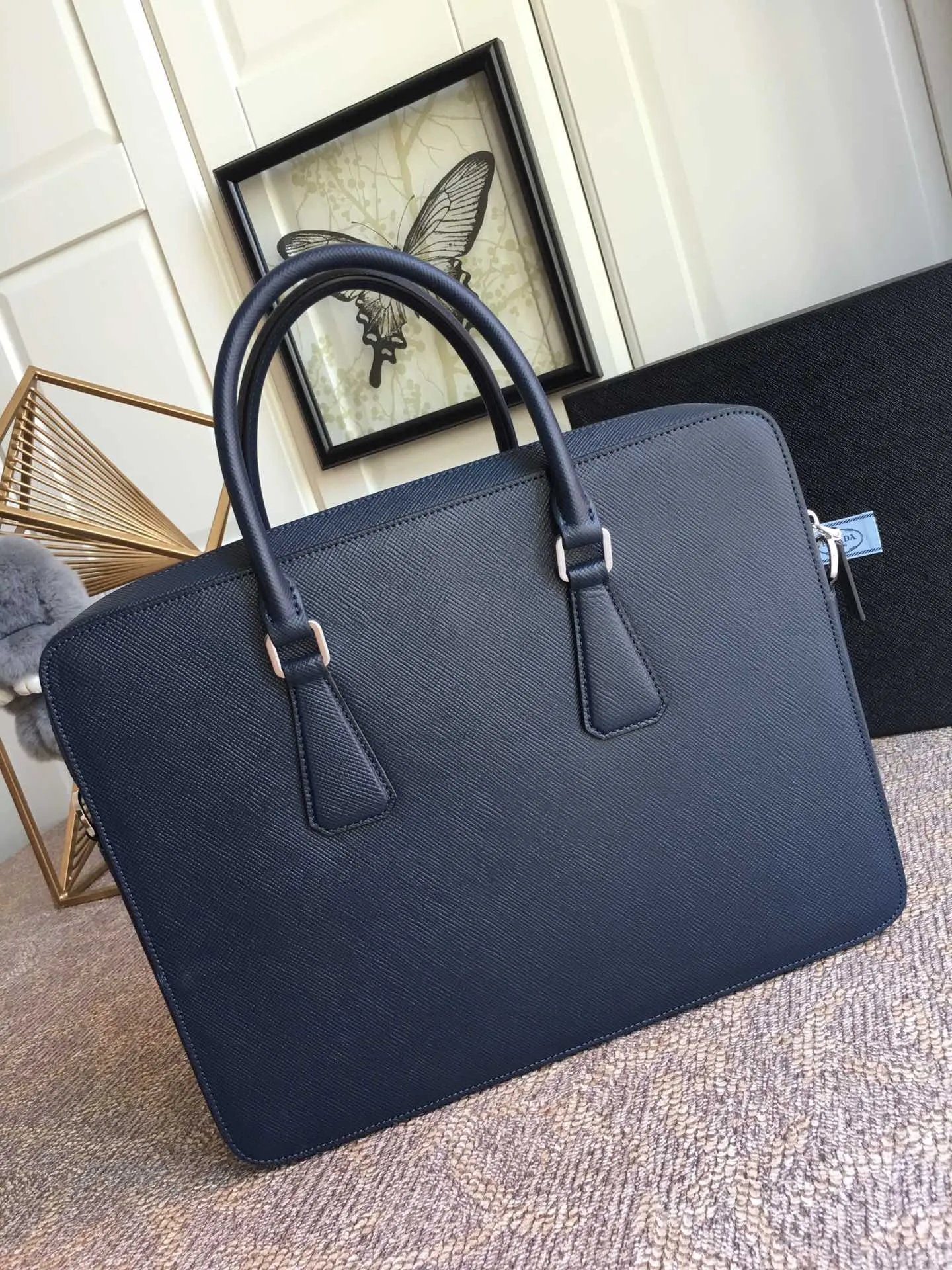 💰2160, P Jiachui's new men's bag, 2VE366B - gun-color loose lettering watch, original item, imported thick cross pattern, double-layer compartment, practical [strong][strong][strong], 175 OEM code, length 36x height 28cm