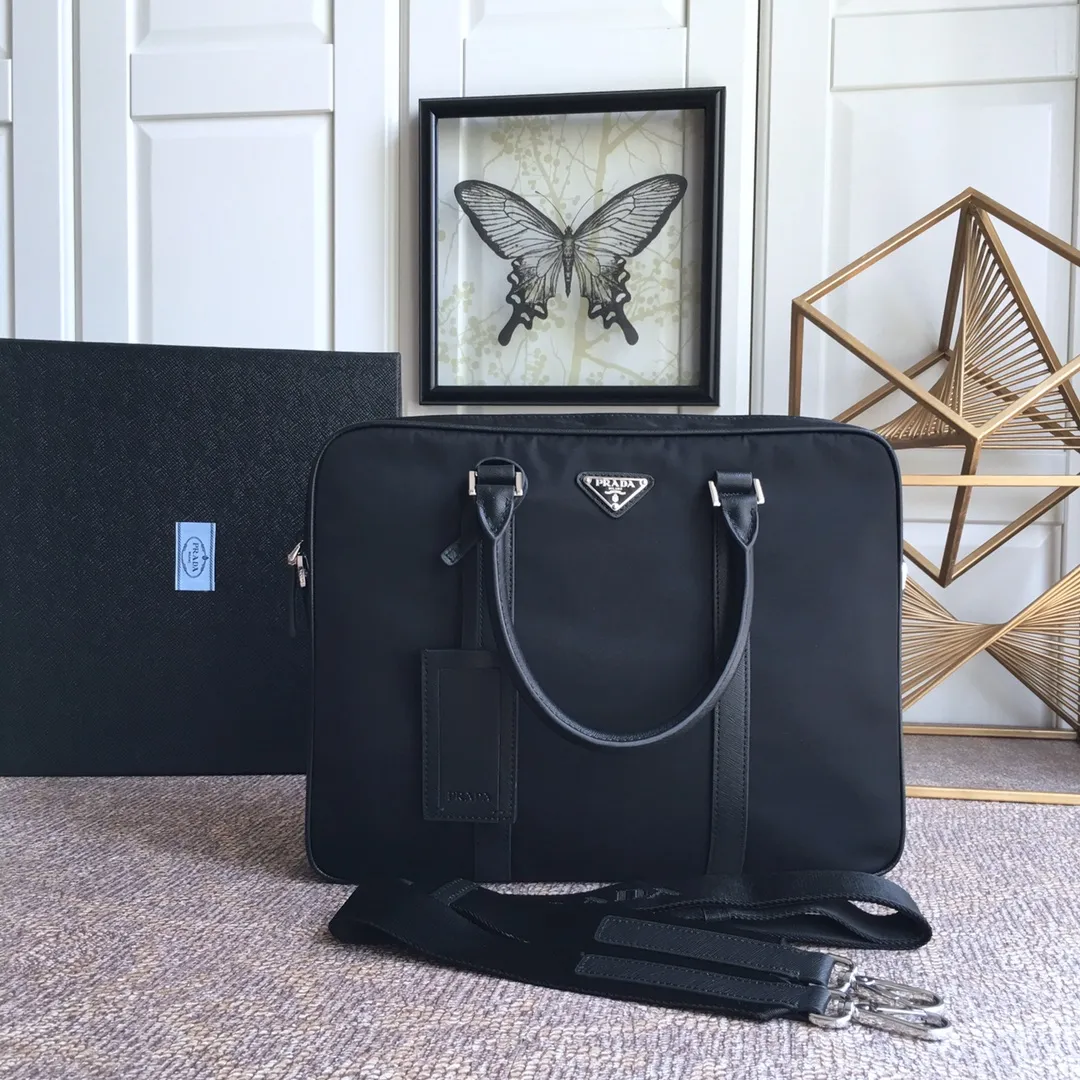 💰1260, P Jiachui's new men's bag, 2VE368 black🎉🎉🎉, made of imported parachute fabric, imported cross-grain cowhide, top five colors, inner bag with calfskin slip pocket, 175 OEM code, light and practical, men's favorite [color][color][color], length 36x height 28x bottom 3.5cm