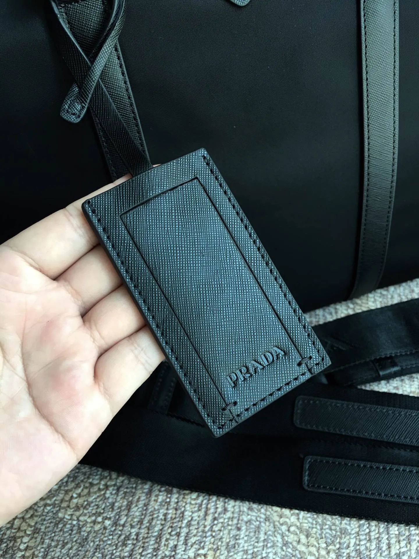 💰1260, P Jiachui's new men's bag, 2VE368 black🎉🎉🎉, made of imported parachute fabric, imported cross-grain cowhide, top five colors, inner bag with calfskin slip pocket, 175 OEM code, light and practical, men's favorite [color][color][color], length 36x height 28x bottom 3.5cm
