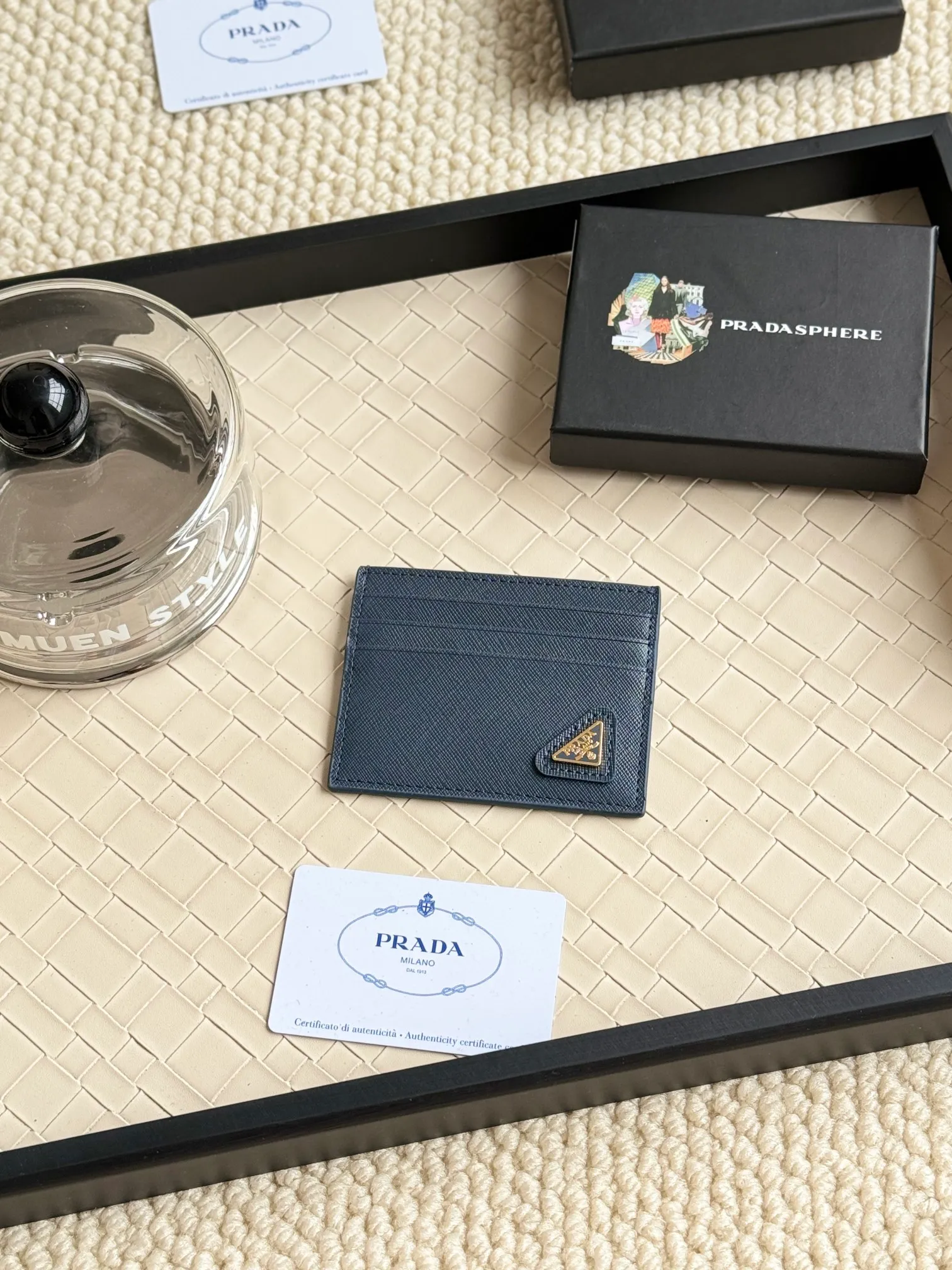 💰100prada popular card holder, unisex small card holder, black, model 1MC025, oblique triangle, made of cross-grain cowhide, 6 card slots ➕ one middle compartment, can hold multiple cards and zeros 💰, size 11.2×8.5cm, real shot, what you see is what you get