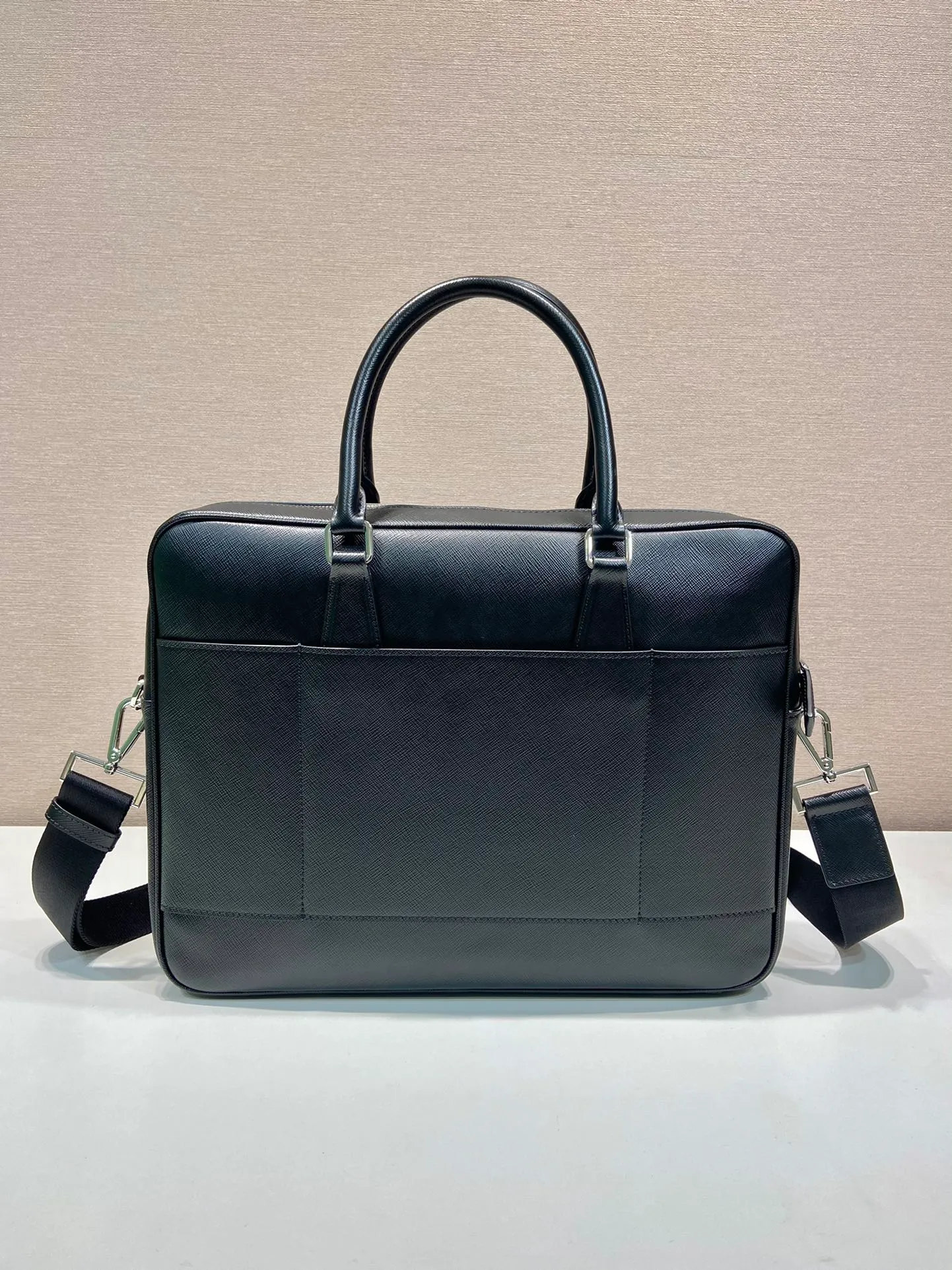 💰2160, classic model 0891 black🎉🎉🎉Top original goods, the latest comprehensive upgrade board, it has arrived. It has arrived [smile][smile][smile], made of imported cross-grain cowhide + original hardware + imported sheepskin, length 38X height 29cm [red envelope][red envelope][red envelope]